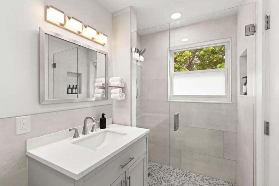 1218 Surf, Singer Island FL 33404