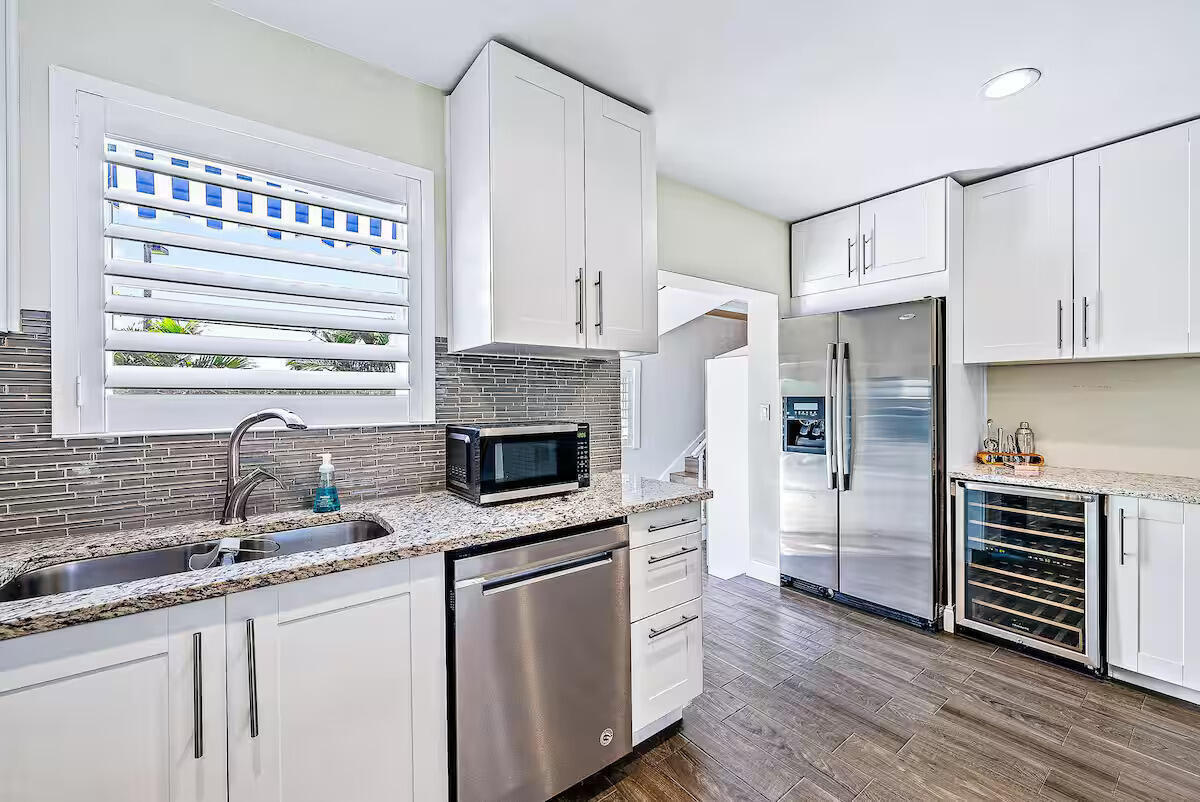 322 Maddock, West Palm Beach FL 33405