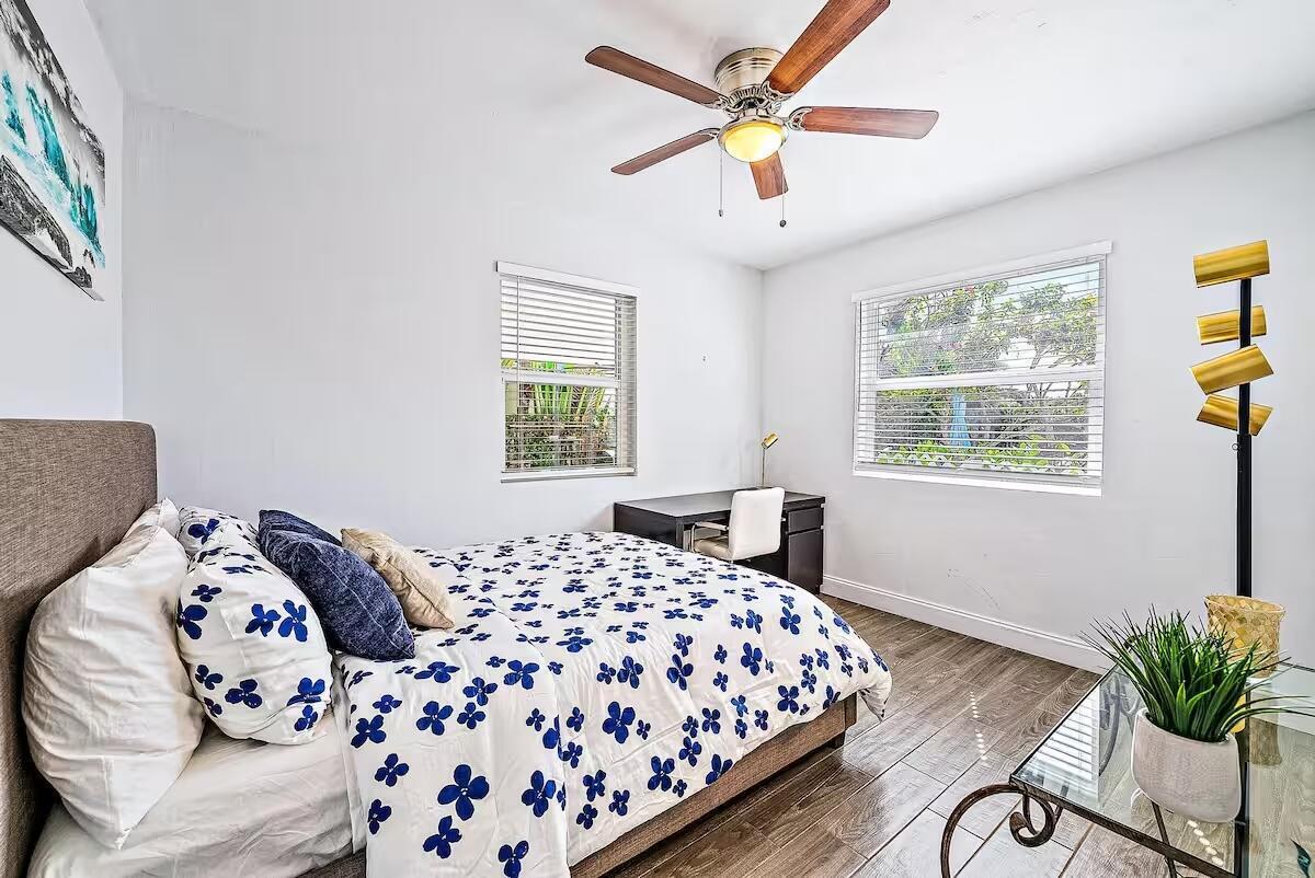 322 Maddock, West Palm Beach FL 33405
