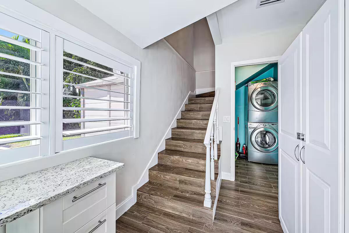 322 Maddock, West Palm Beach FL 33405