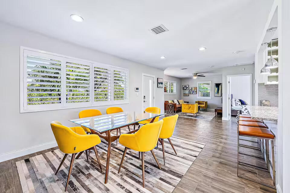 322 Maddock, West Palm Beach FL 33405