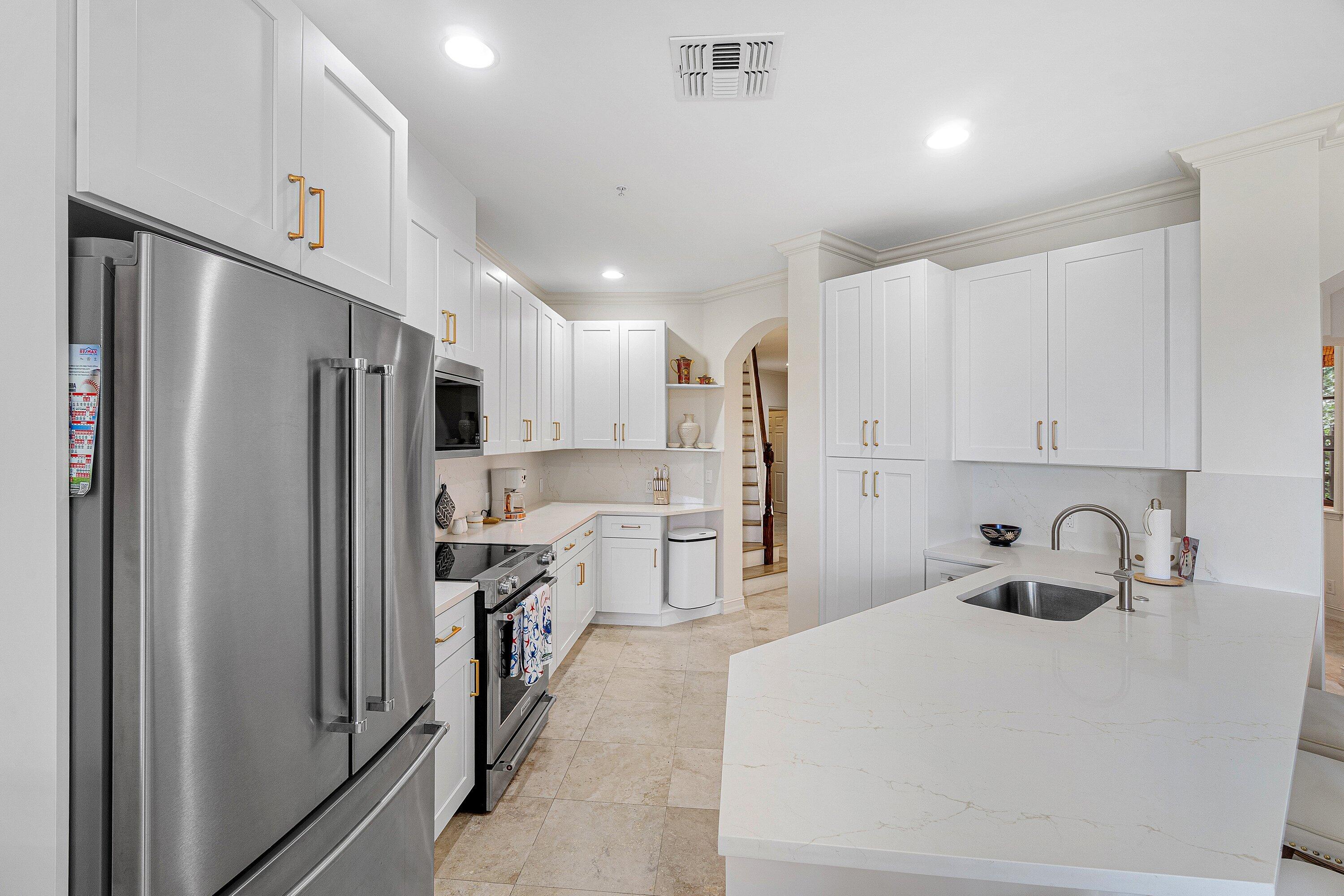 910 VIA VILLAGIO, Hypoluxo FL 33462
