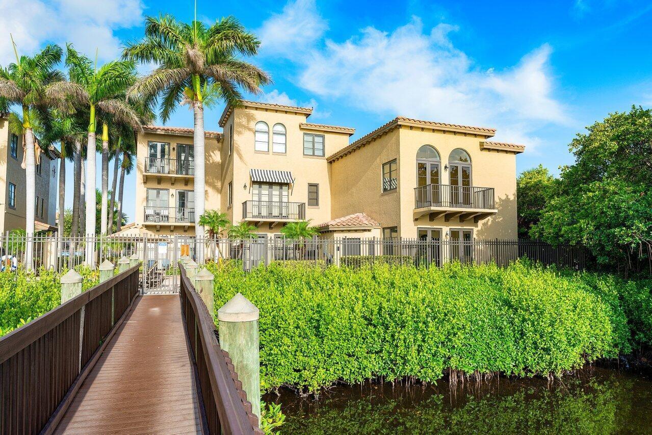 910 VIA VILLAGIO, Hypoluxo FL 33462