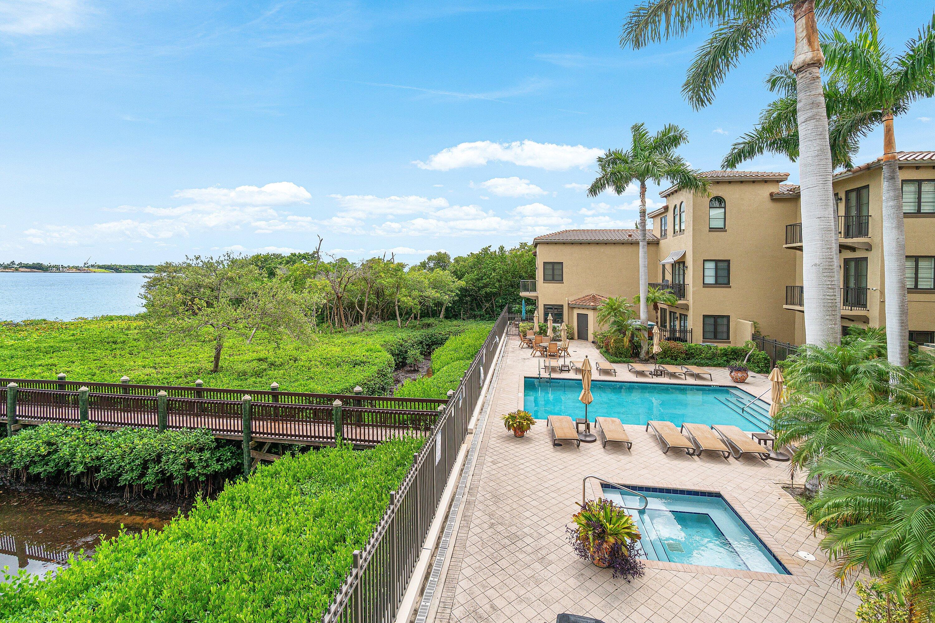 910 VIA VILLAGIO, Hypoluxo FL 33462