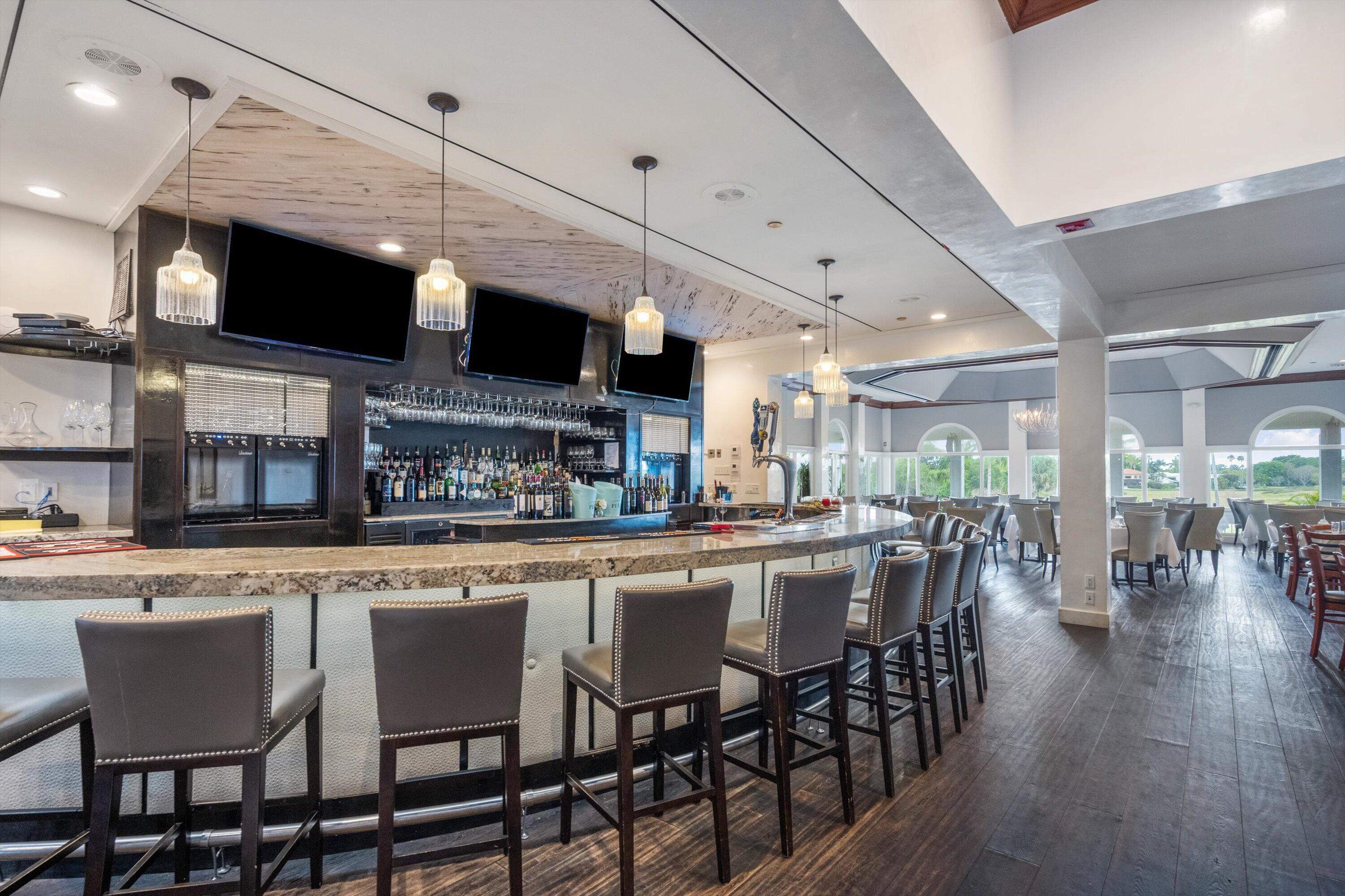 13329 Polo Club #105, Wellington FL 33414