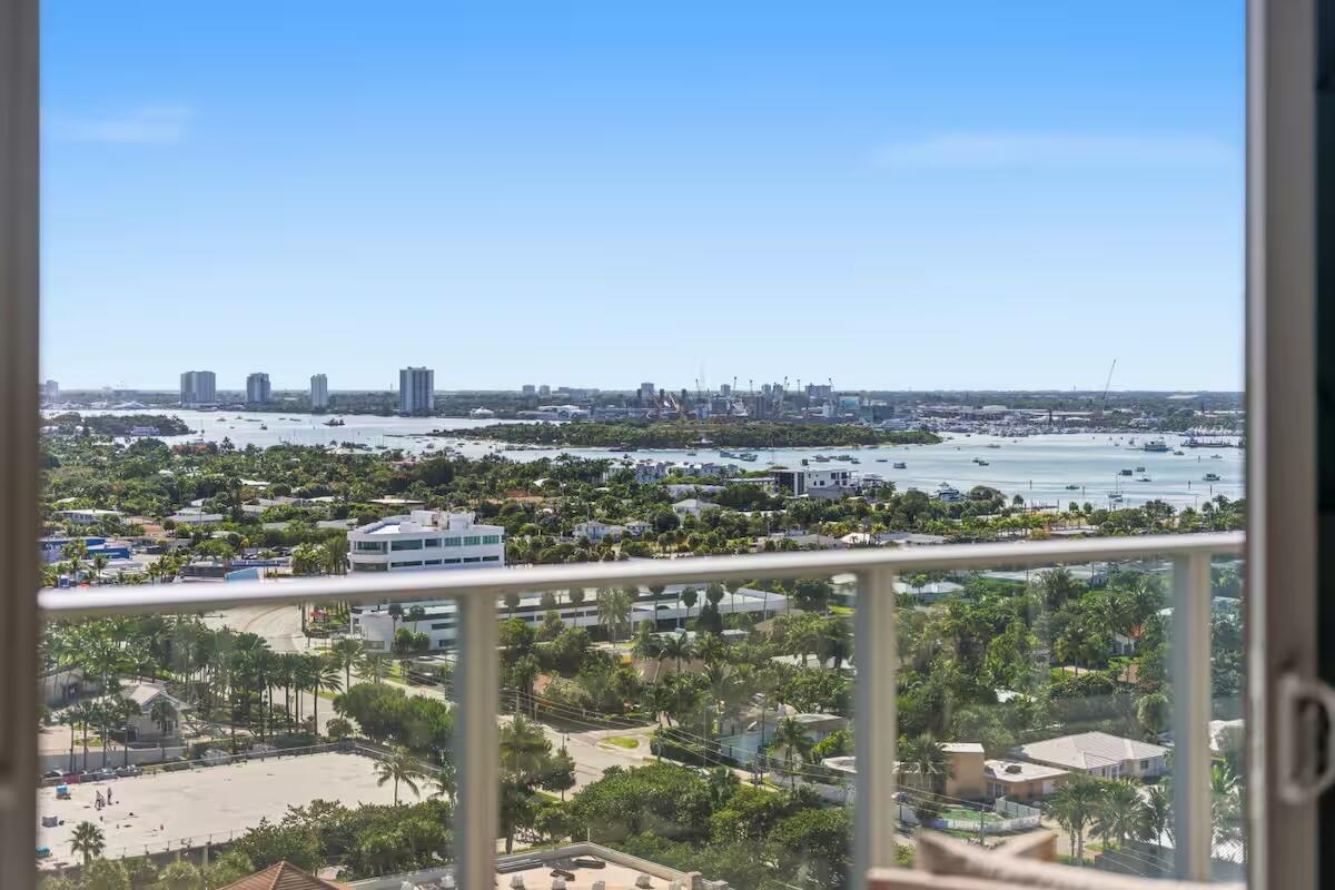 3100 N Ocean #H1707, Singer Island FL 33404