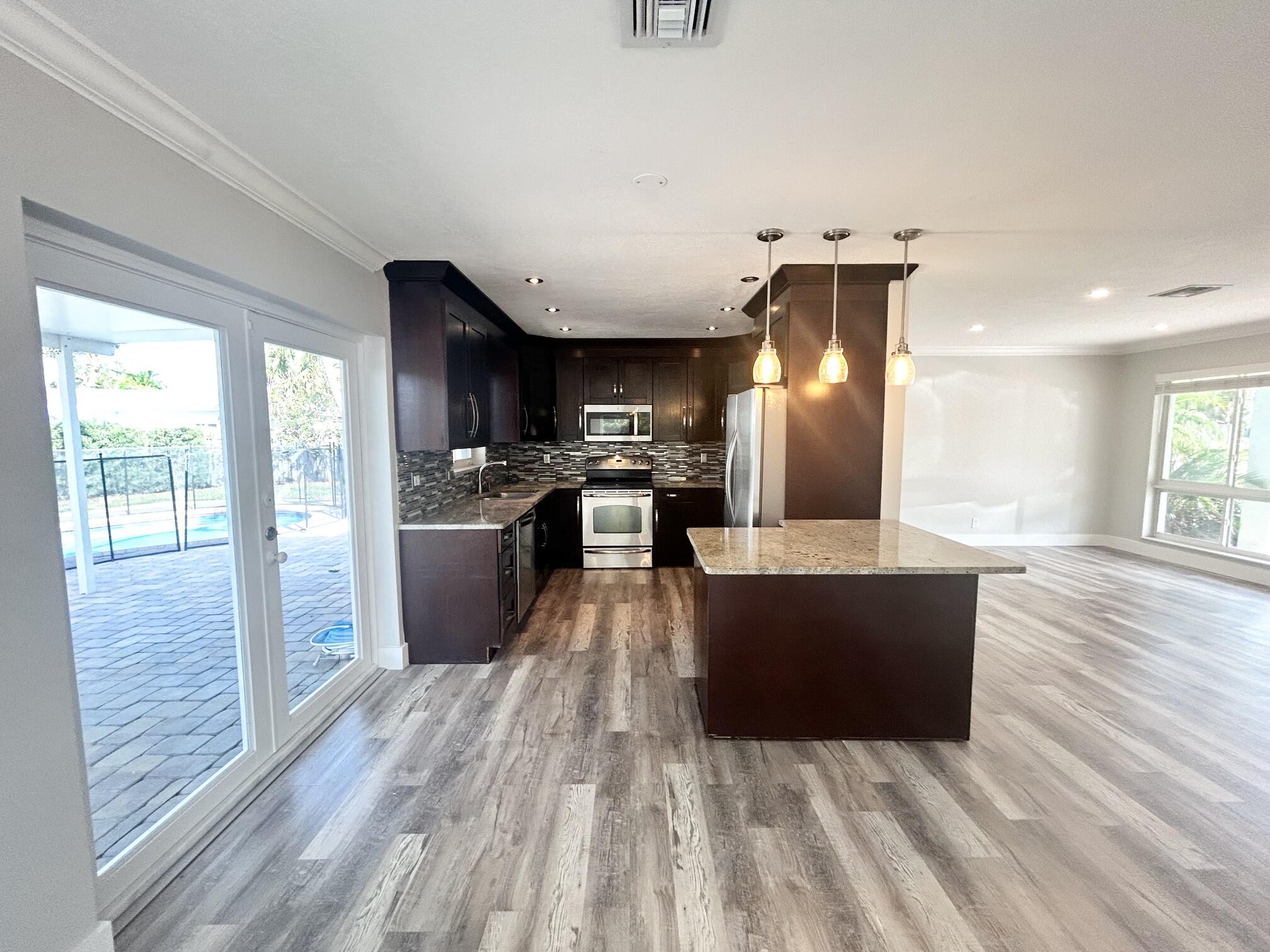 328 SE 6TH, Deerfield Beach FL 33441
