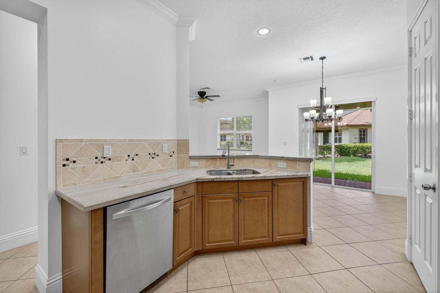 6072 NW 116TH, Coral Springs FL 33076