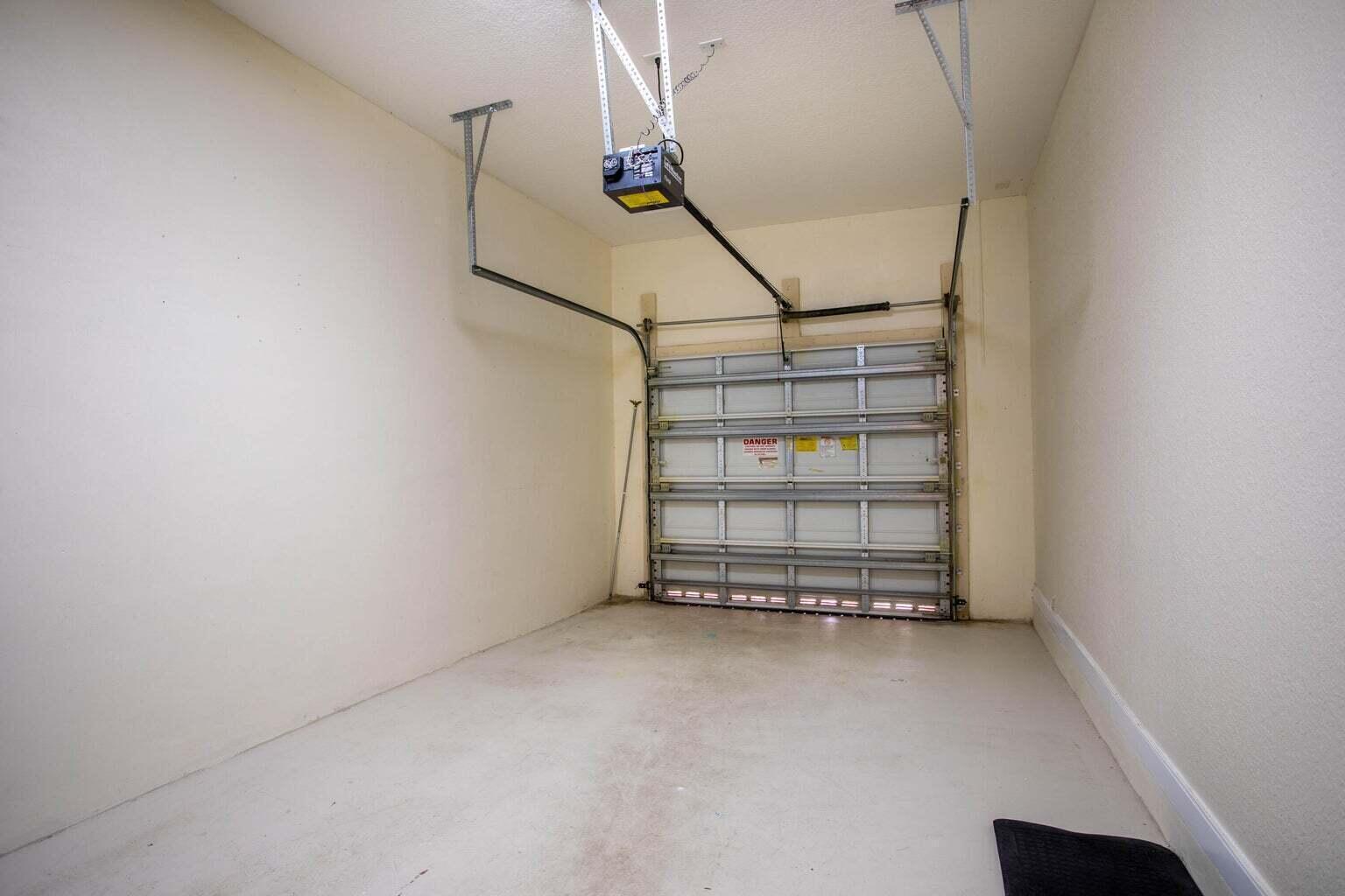 6072 NW 116TH, Coral Springs FL 33076