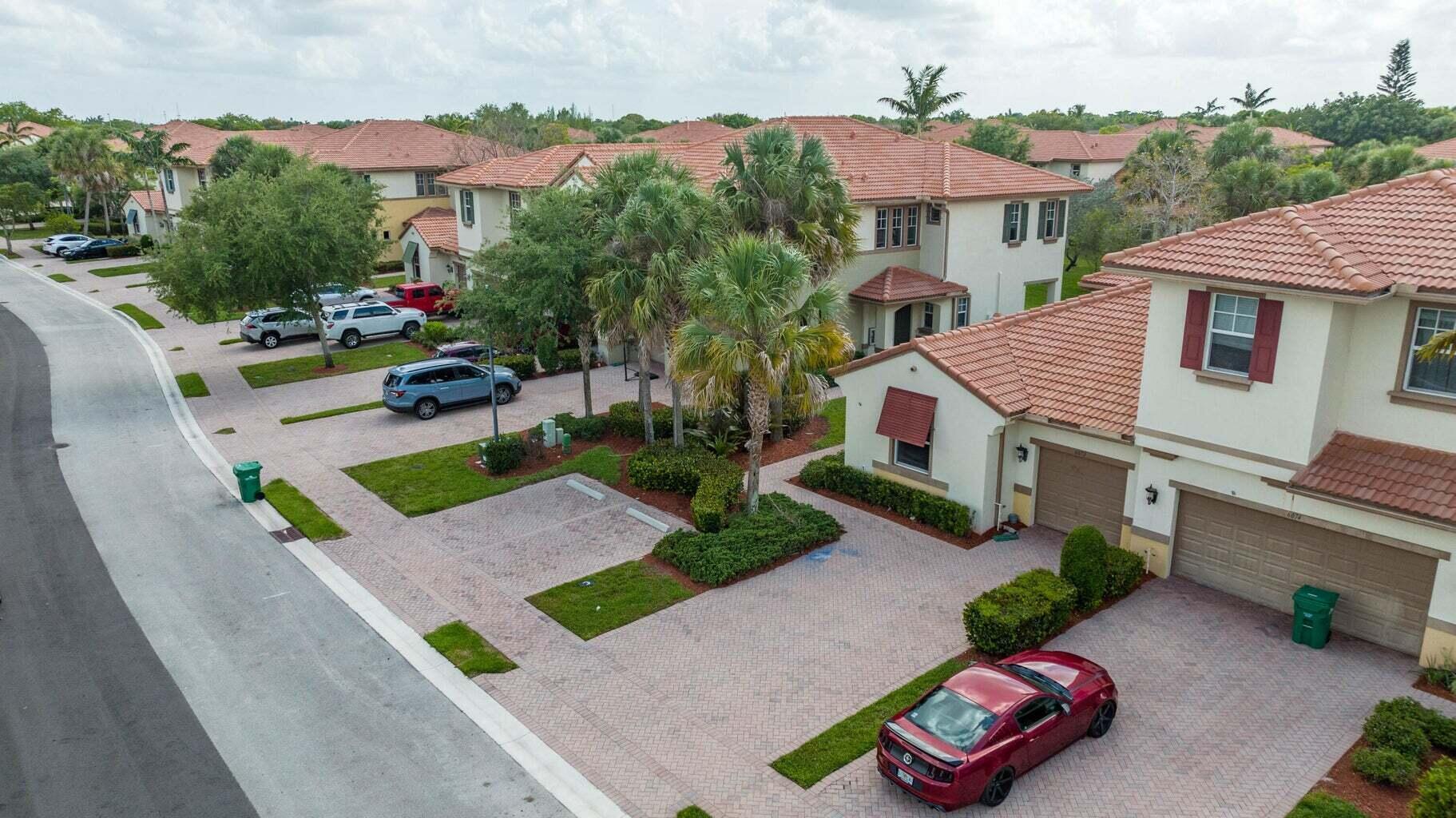 6072 NW 116TH, Coral Springs FL 33076