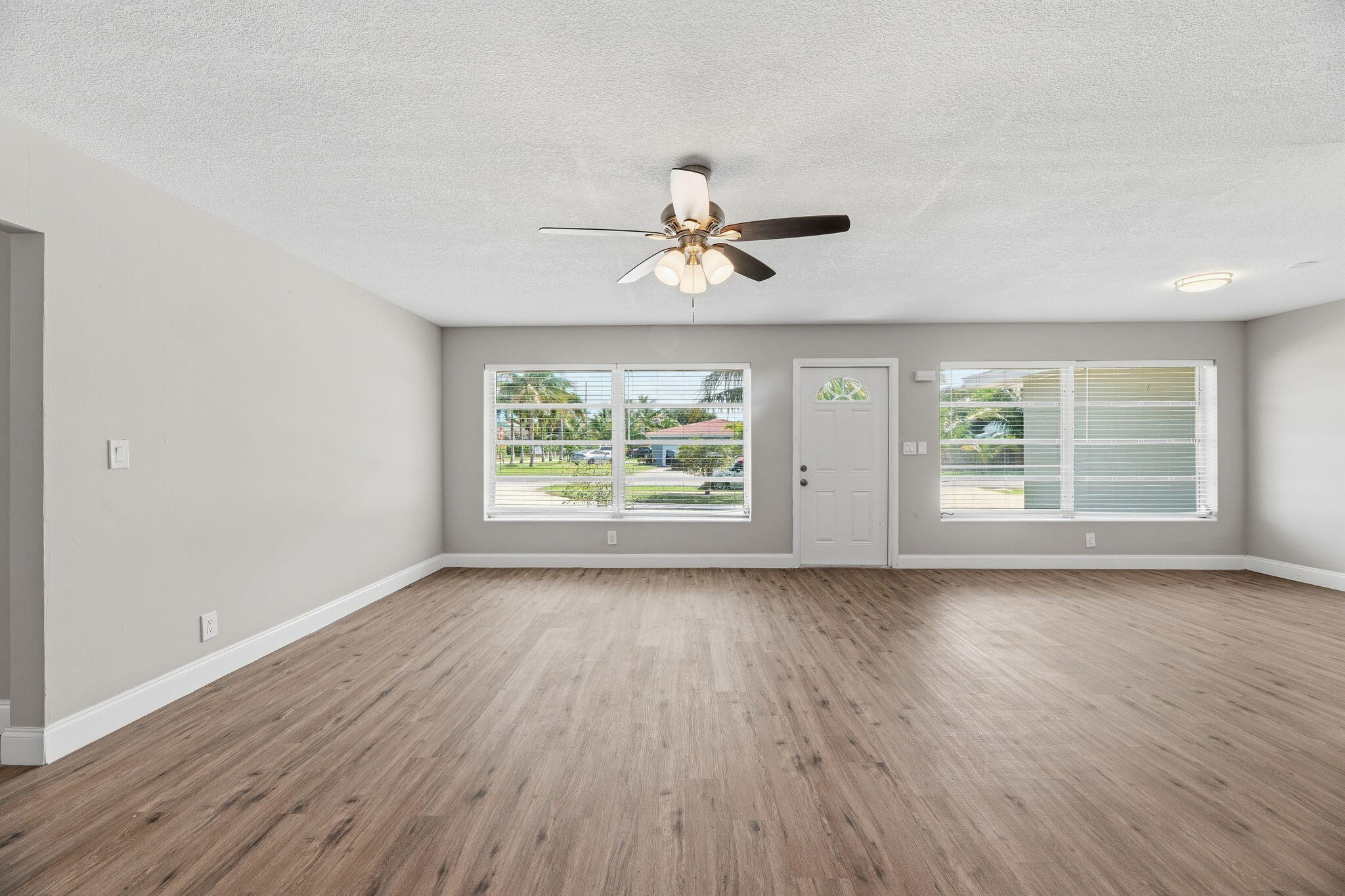 207 BAYBERRY, Lake Park FL 33403