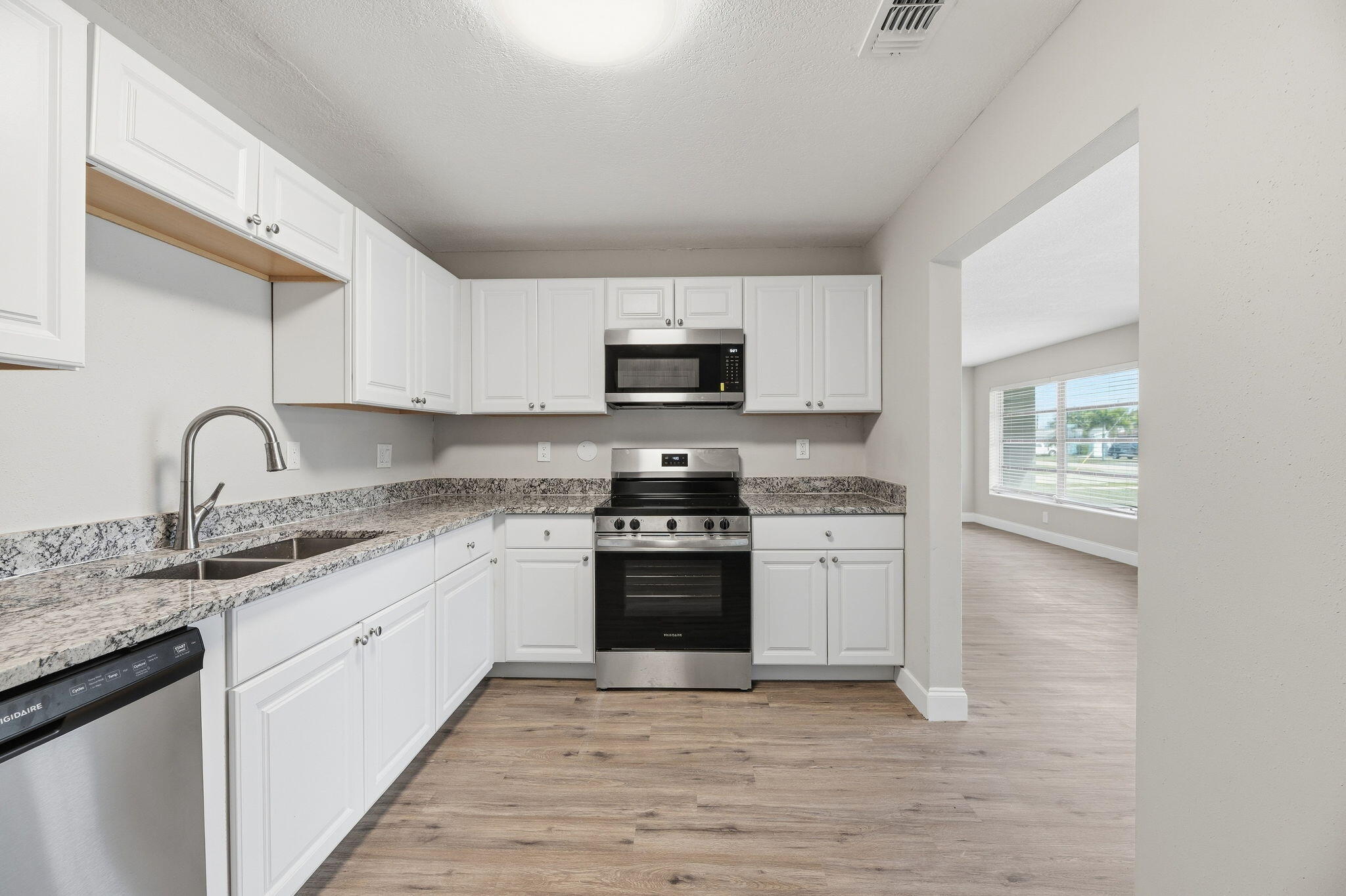 207 BAYBERRY, Lake Park FL 33403