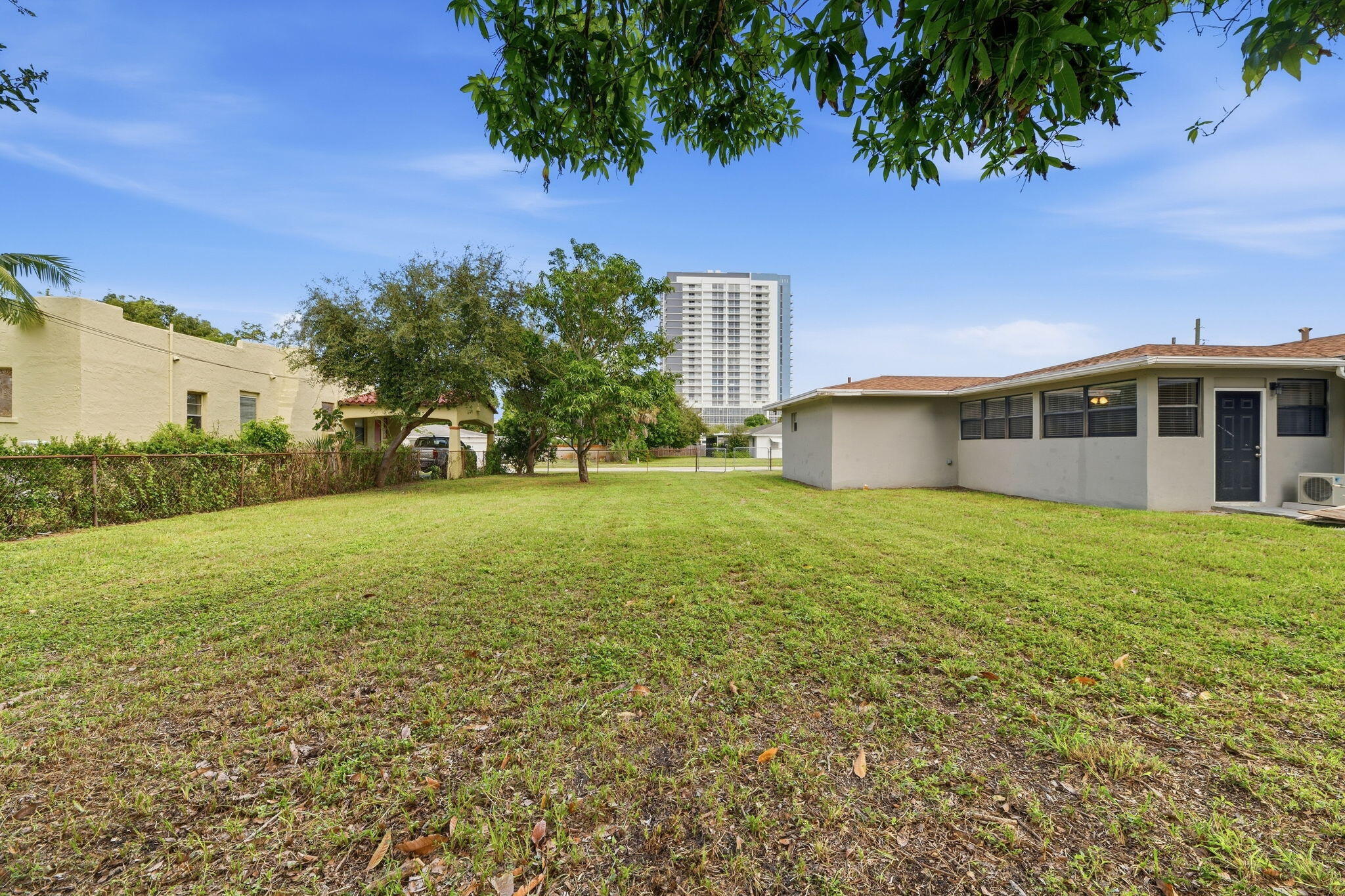 207 BAYBERRY, Lake Park FL 33403