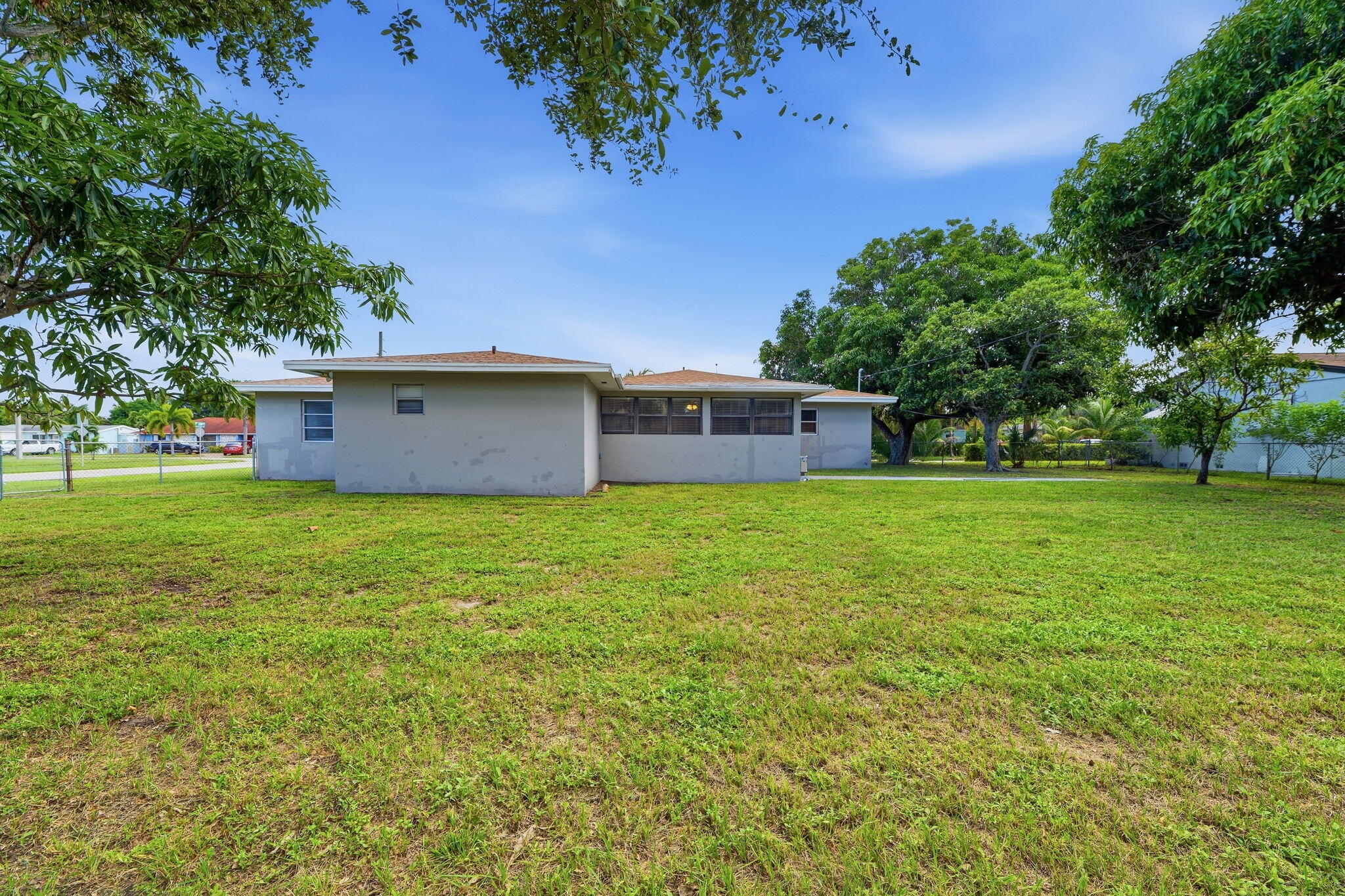 207 BAYBERRY, Lake Park FL 33403