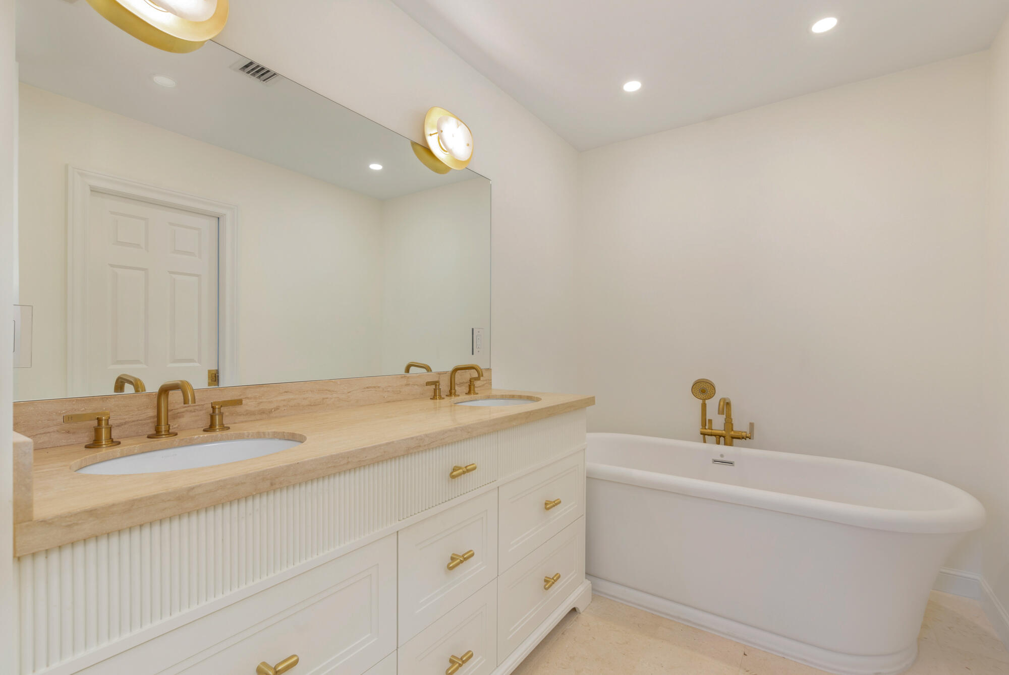 250 MURRAY, West Palm Beach FL 33405