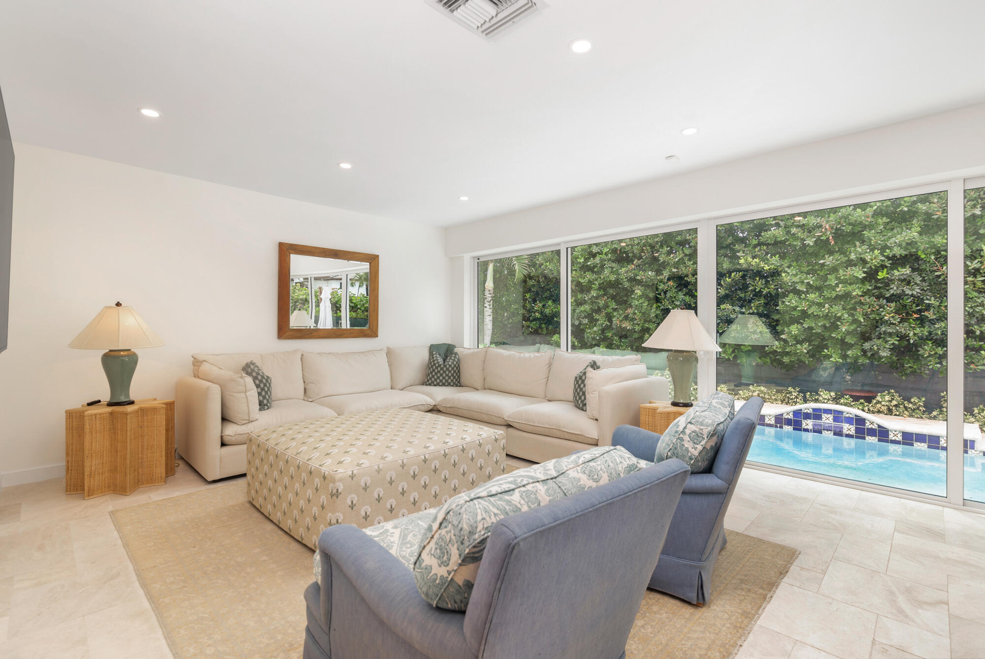 250 MURRAY, West Palm Beach FL 33405