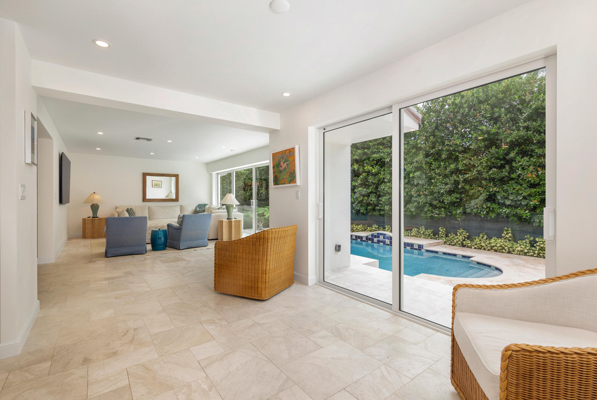 250 MURRAY, West Palm Beach FL 33405