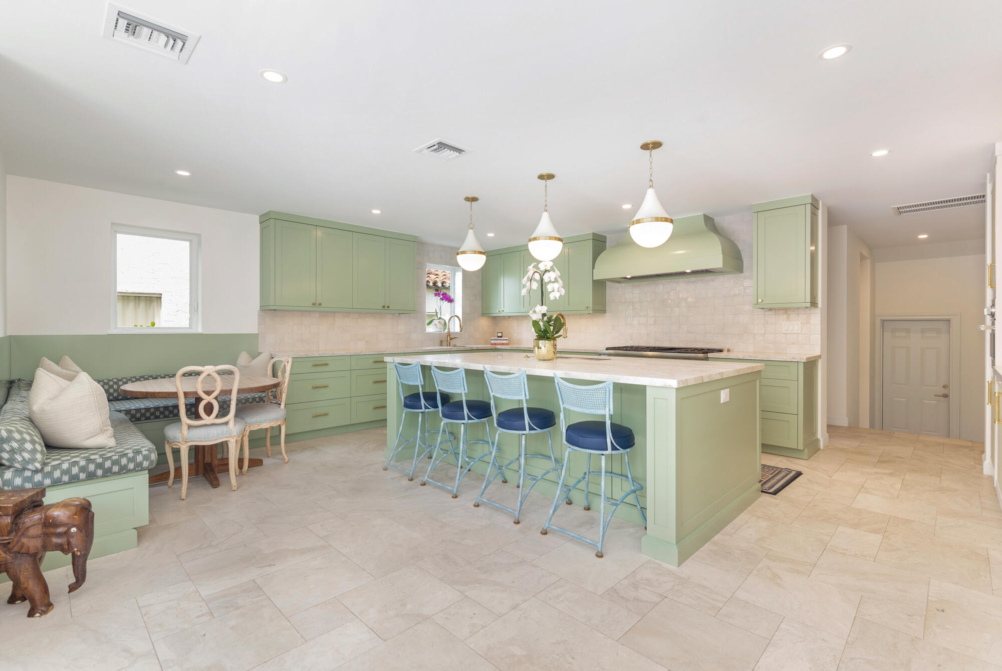 250 MURRAY, West Palm Beach FL 33405