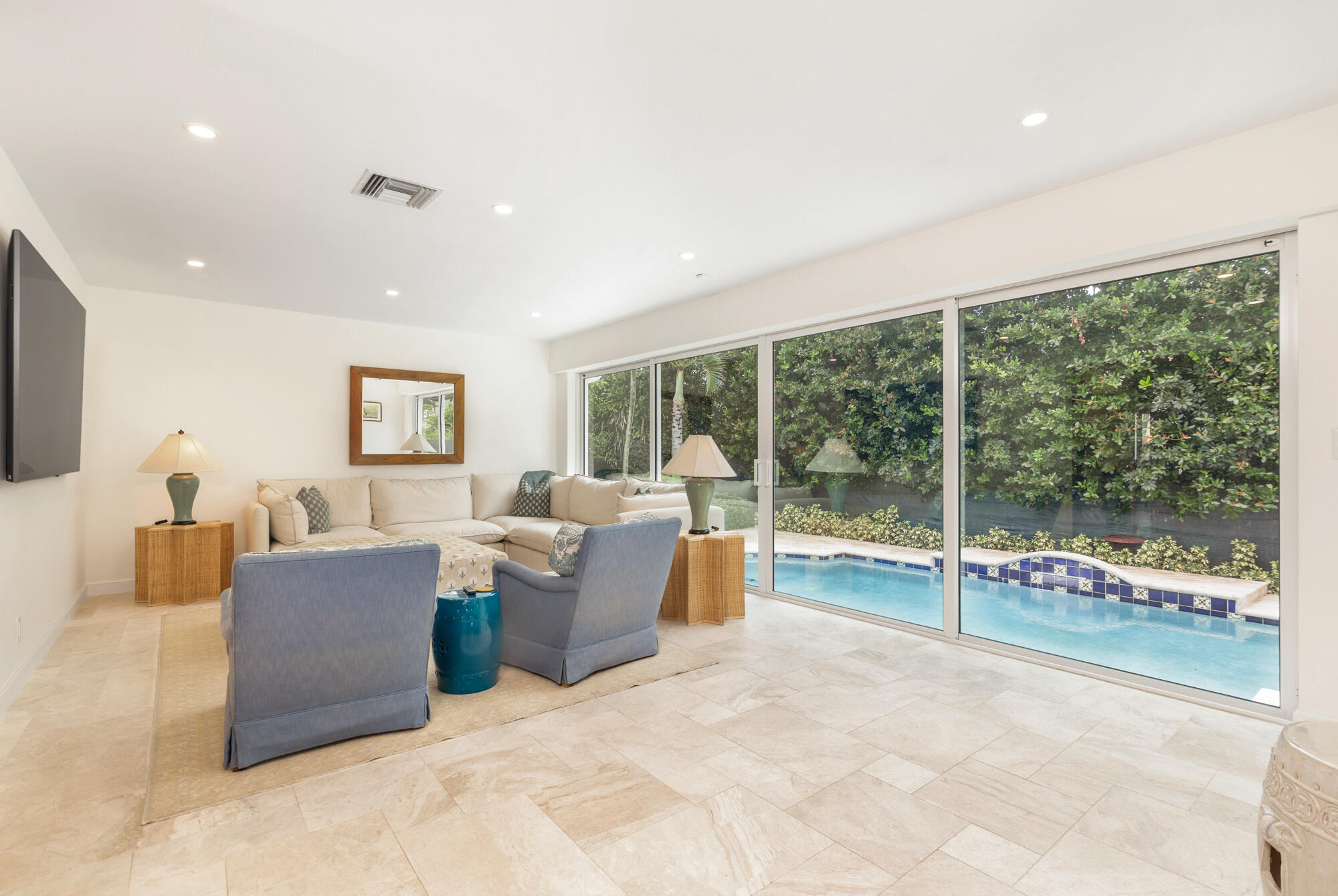 250 MURRAY, West Palm Beach FL 33405