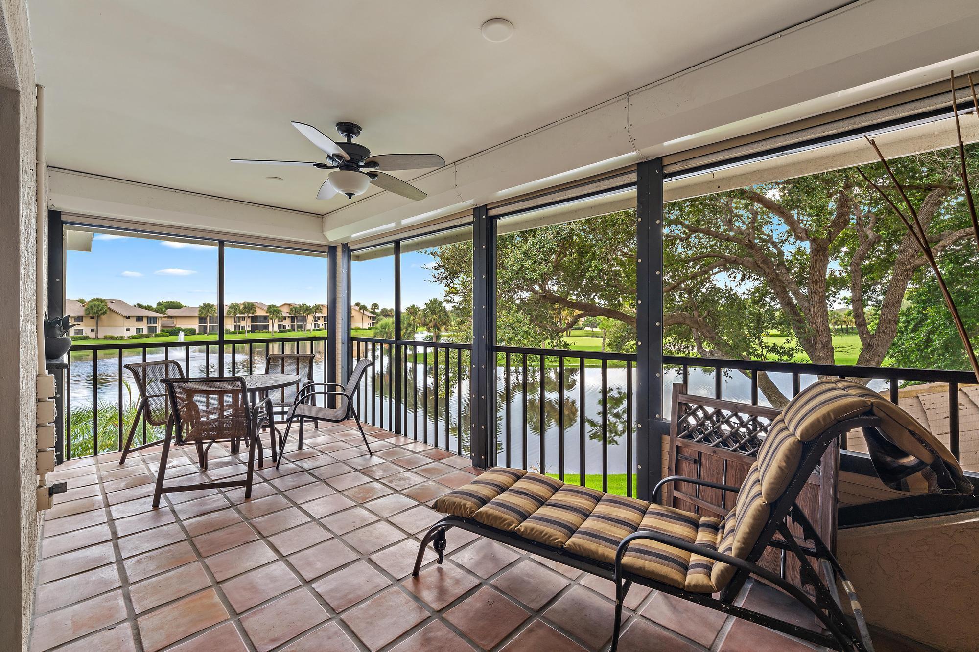3881 Back Bay #220, Jupiter FL 33477