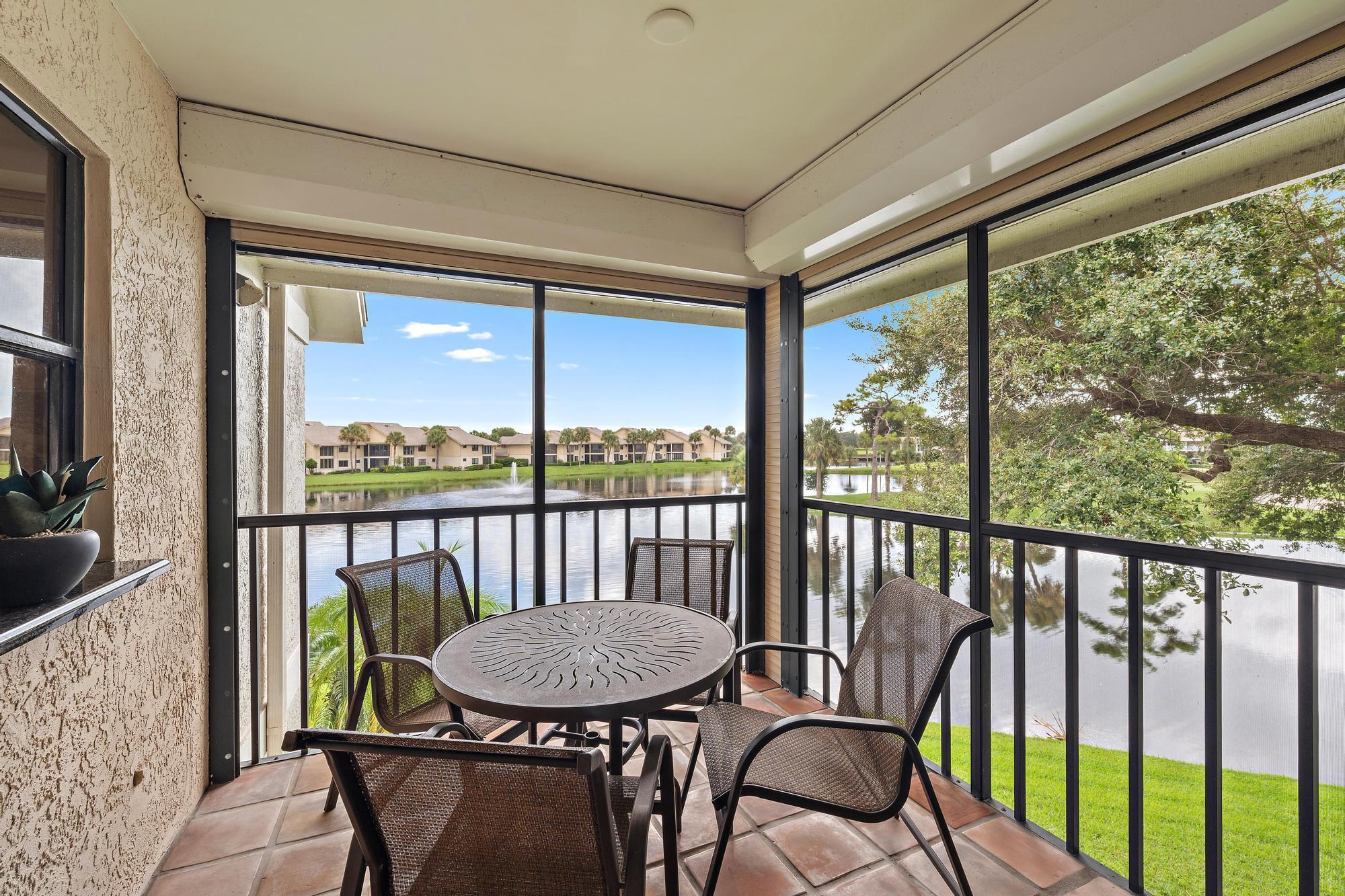 3881 Back Bay #220, Jupiter FL 33477