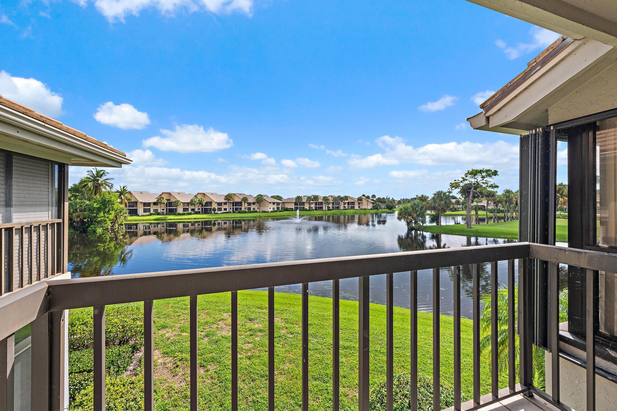 3881 Back Bay #220, Jupiter FL 33477
