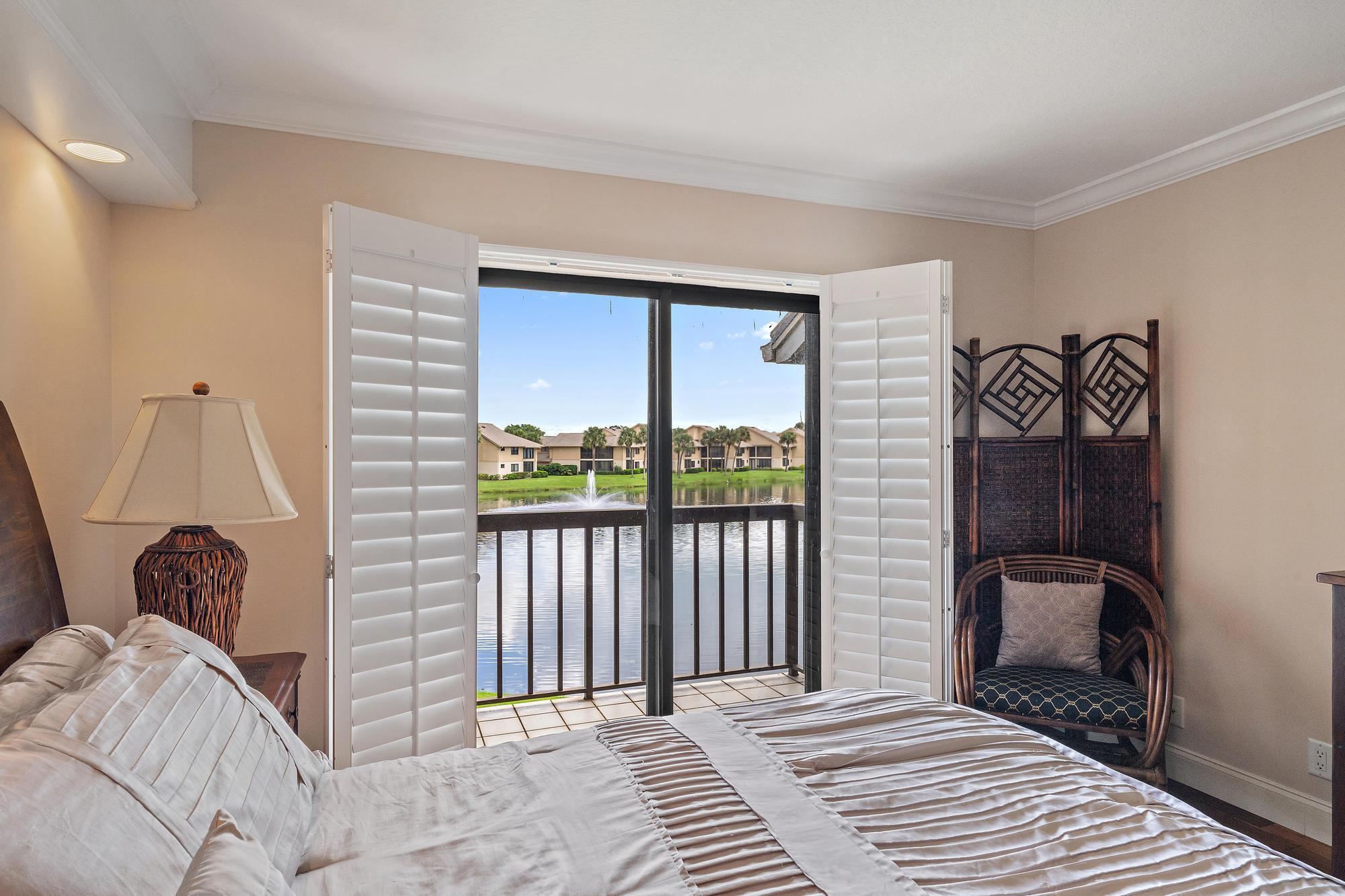 3881 Back Bay #220, Jupiter FL 33477