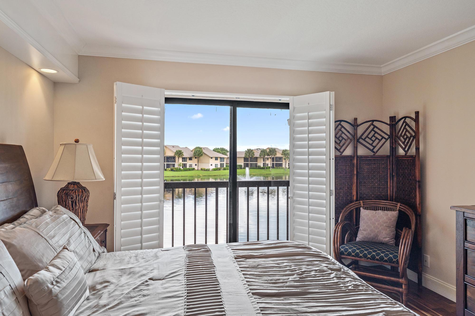 3881 Back Bay #220, Jupiter FL 33477
