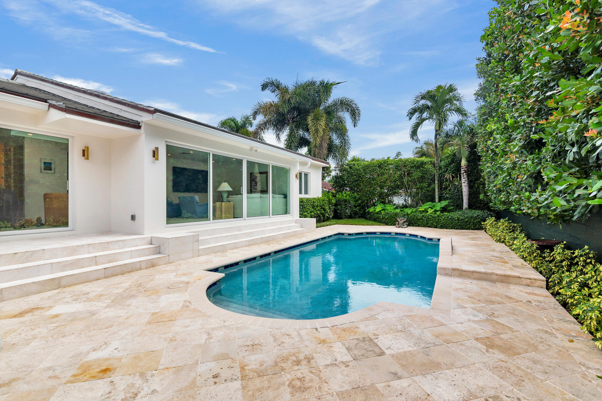 250 MURRAY, West Palm Beach FL 33405