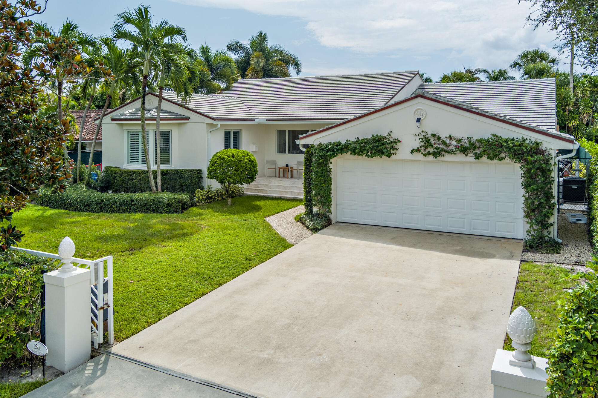 250 MURRAY, West Palm Beach FL 33405