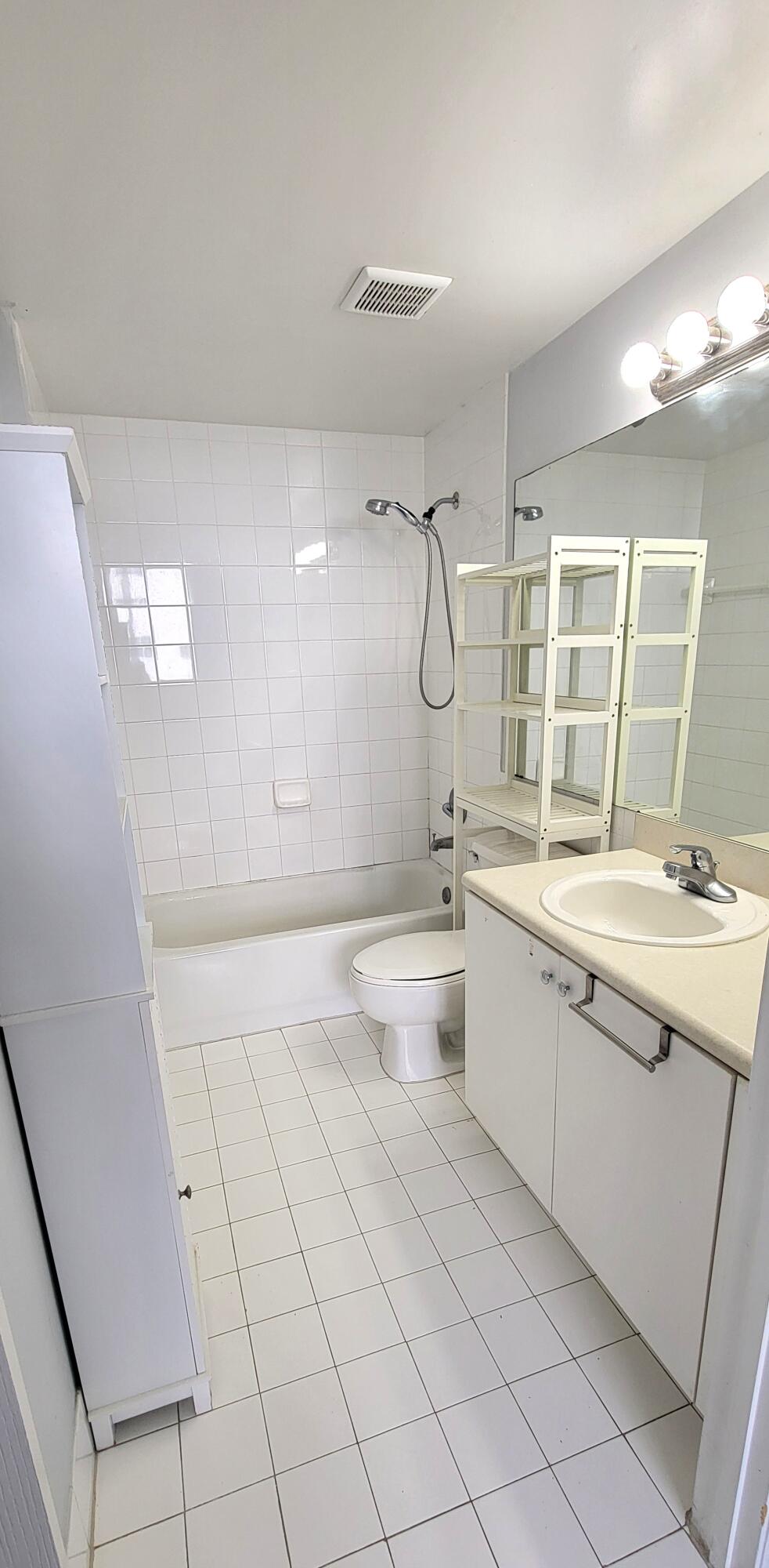 5099 NW 7TH #902, Miami FL 33126