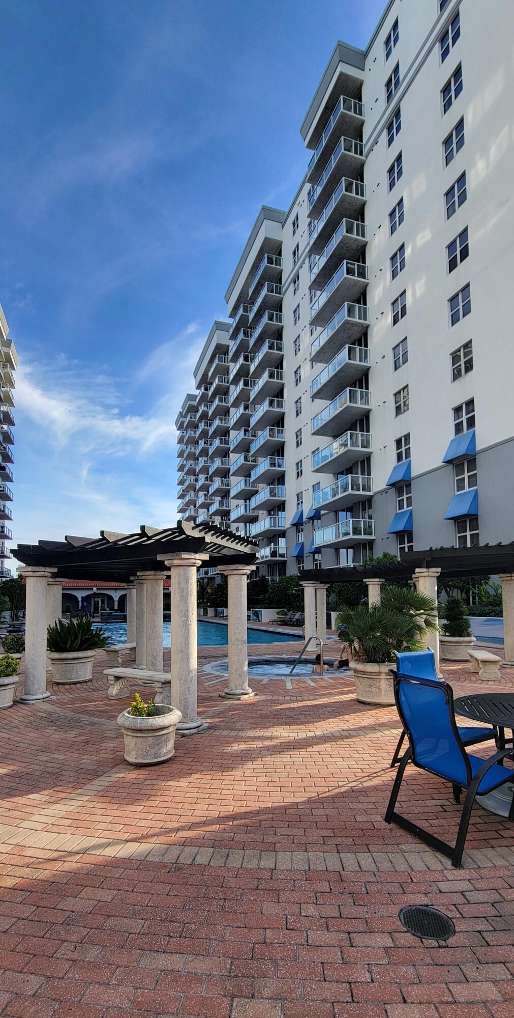 5099 NW 7TH #902, Miami FL 33126