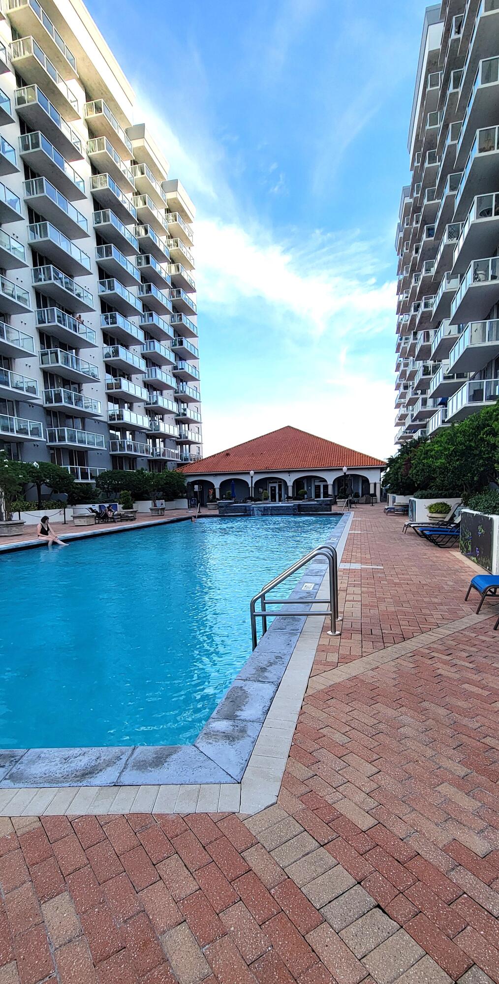 5099 NW 7TH #902, Miami FL 33126