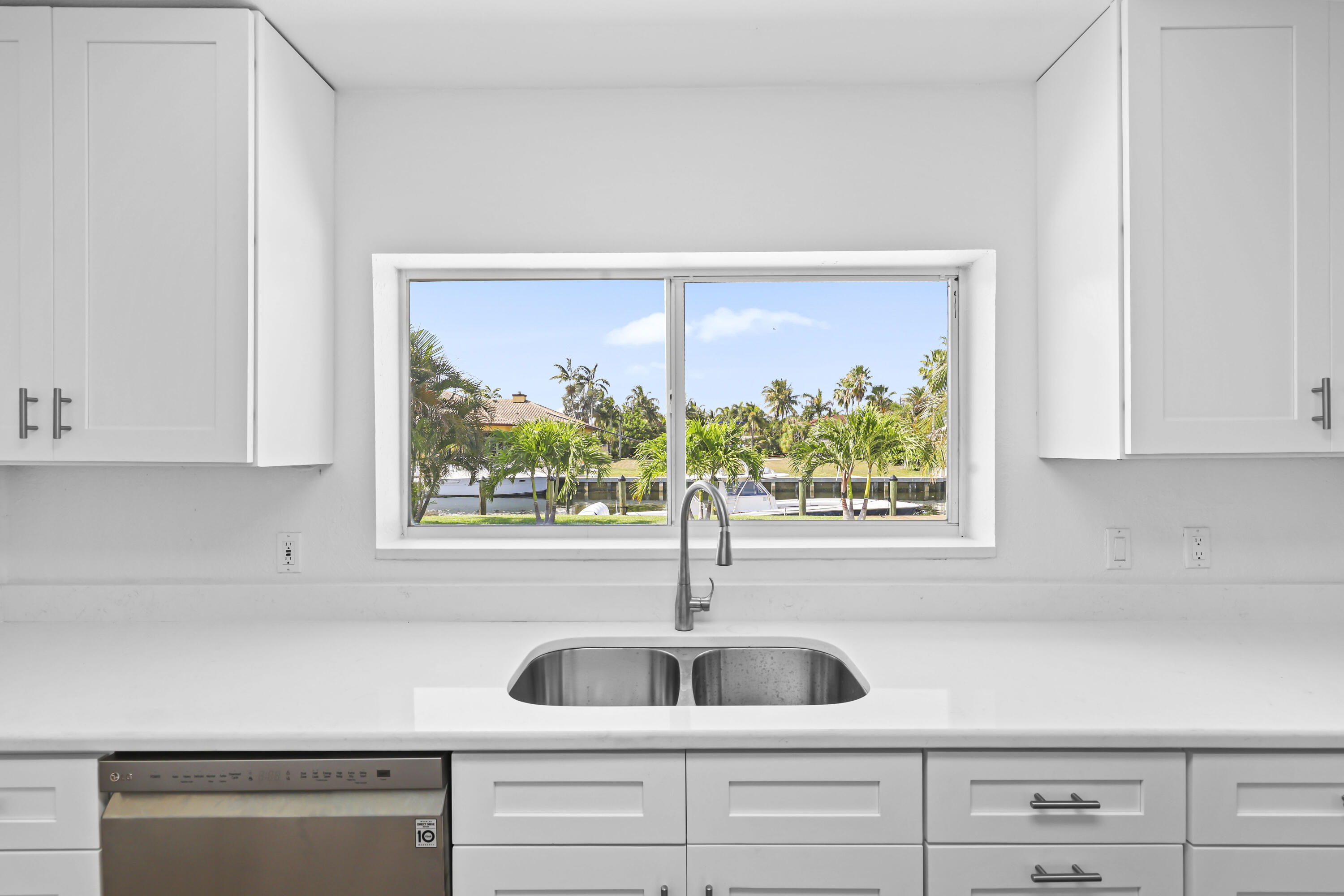 2265 NE 24th, Lighthouse Point FL 33064