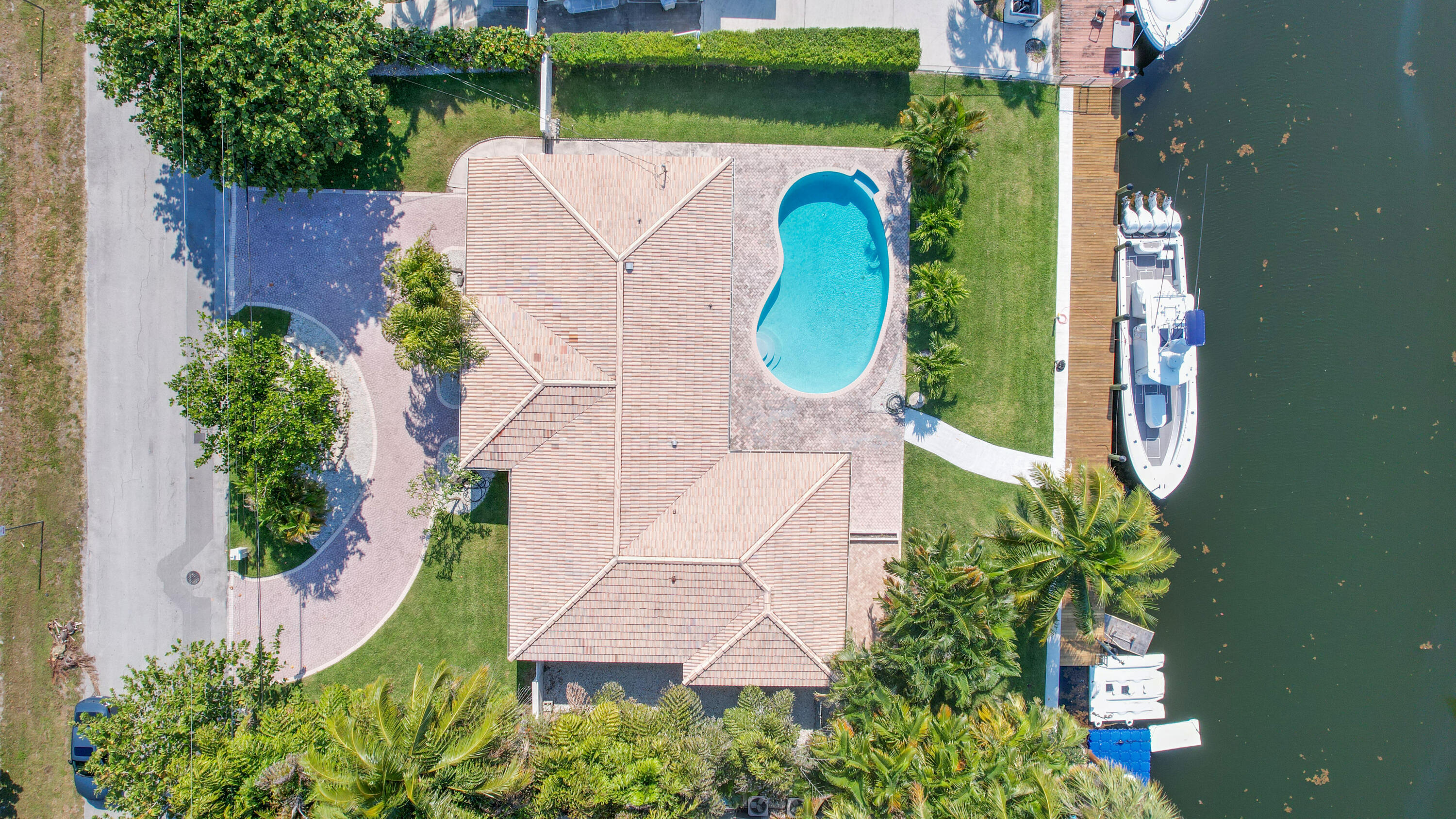 2265 NE 24th, Lighthouse Point FL 33064