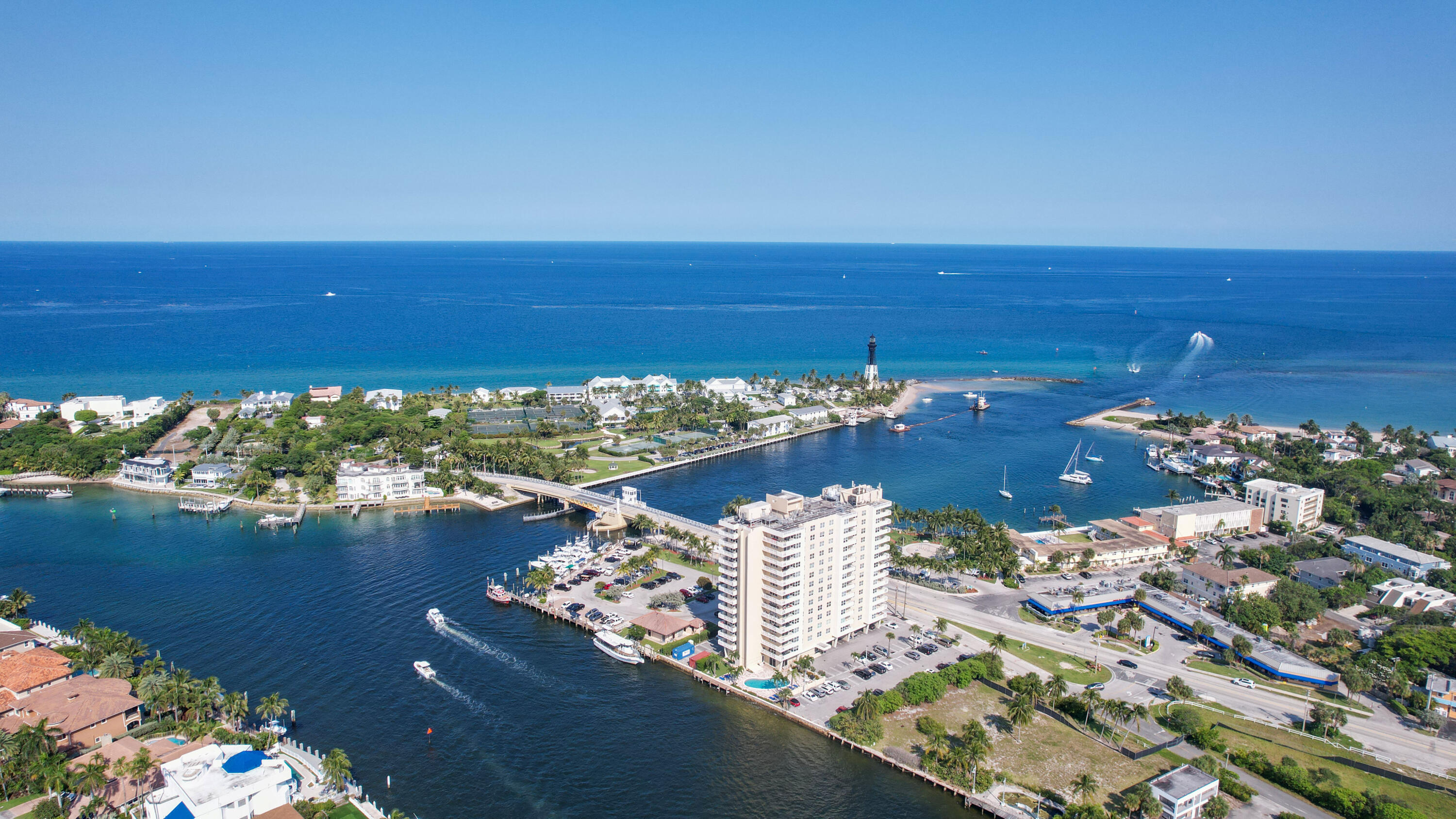 2265 NE 24th, Lighthouse Point FL 33064