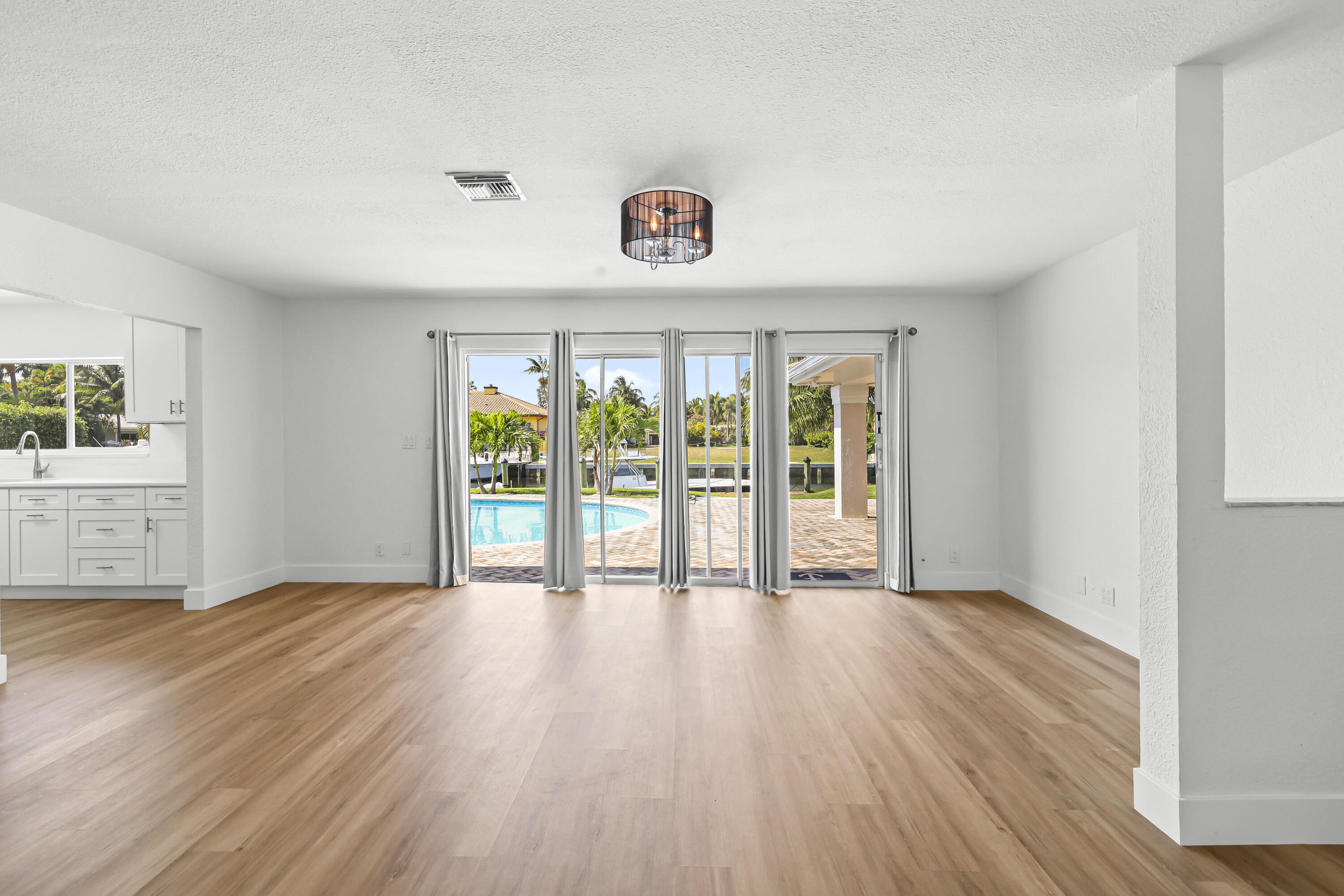 2265 NE 24th, Lighthouse Point FL 33064