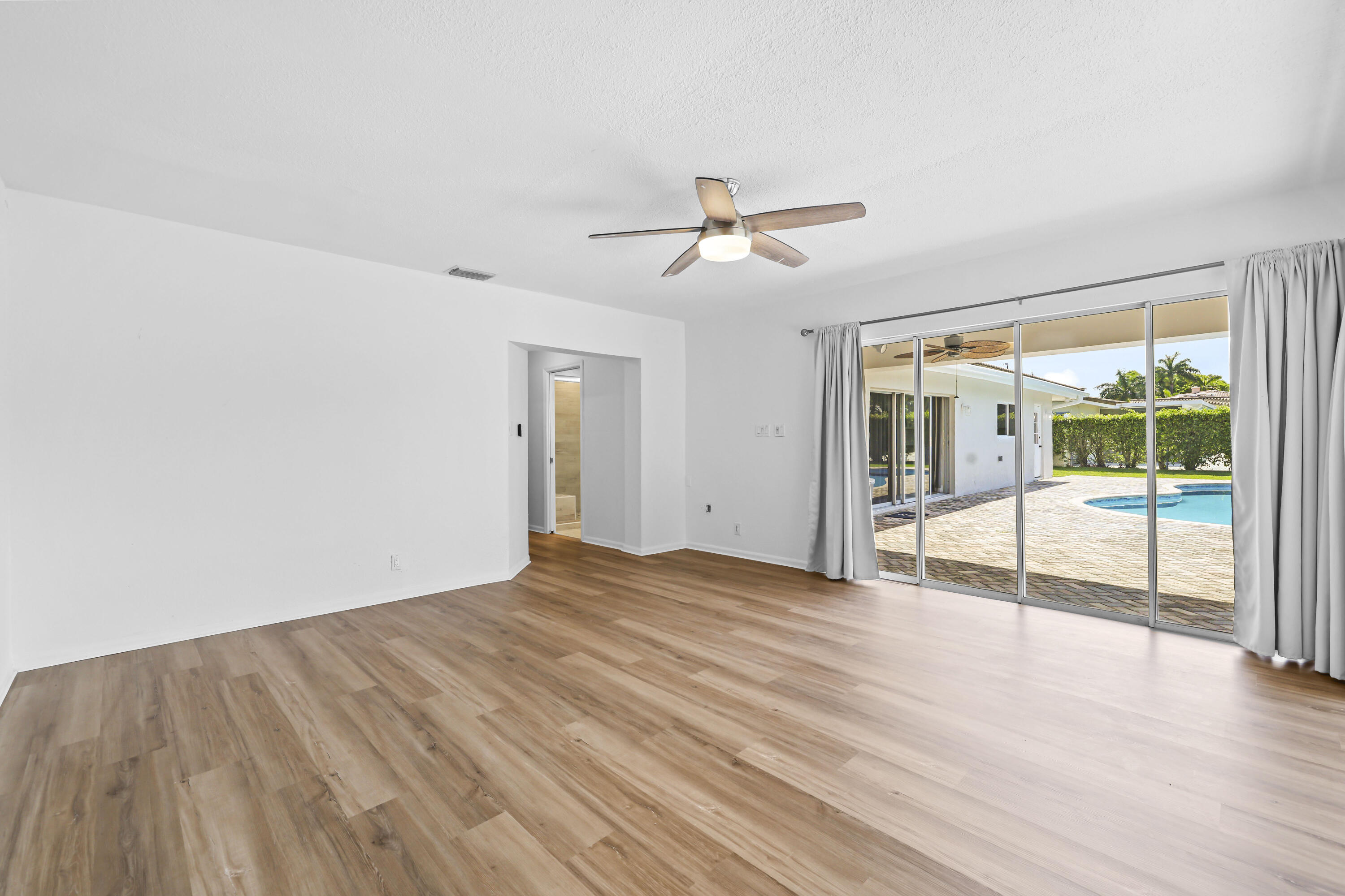 2265 NE 24th, Lighthouse Point FL 33064