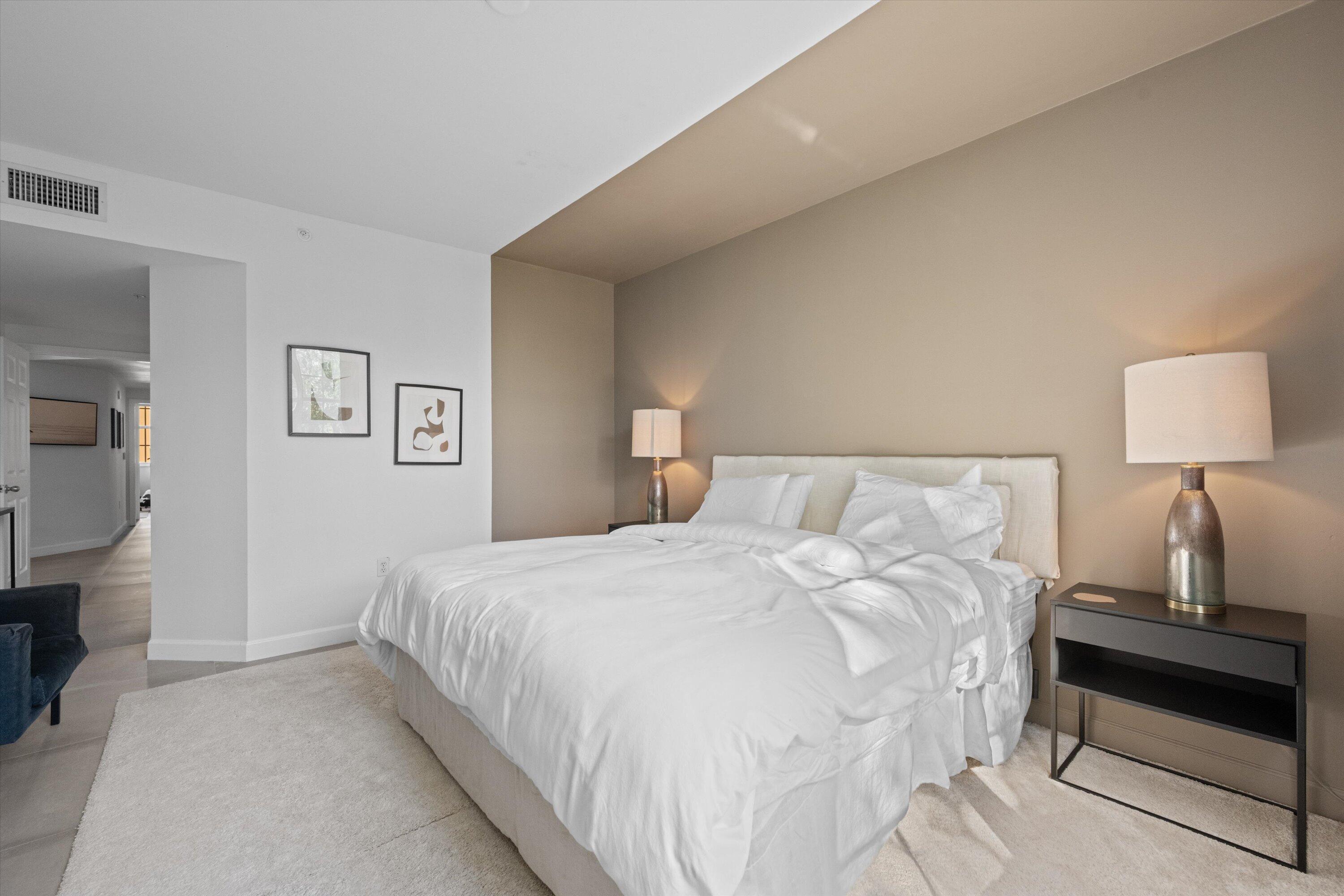 11750 SAINT ANDREWS #208, Wellington FL 33414