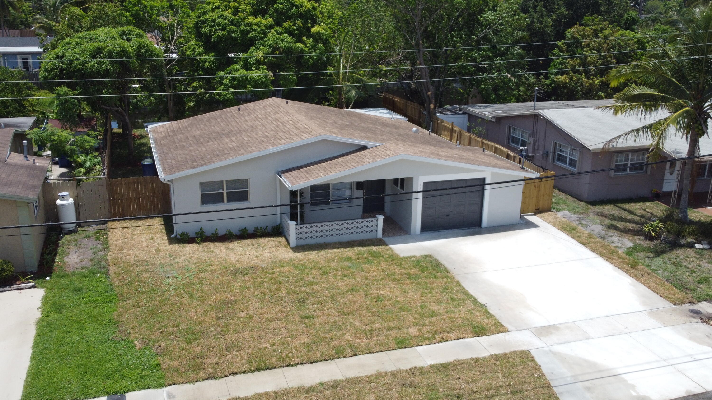 3541 NW 37th, Lauderdale Lakes FL 33309