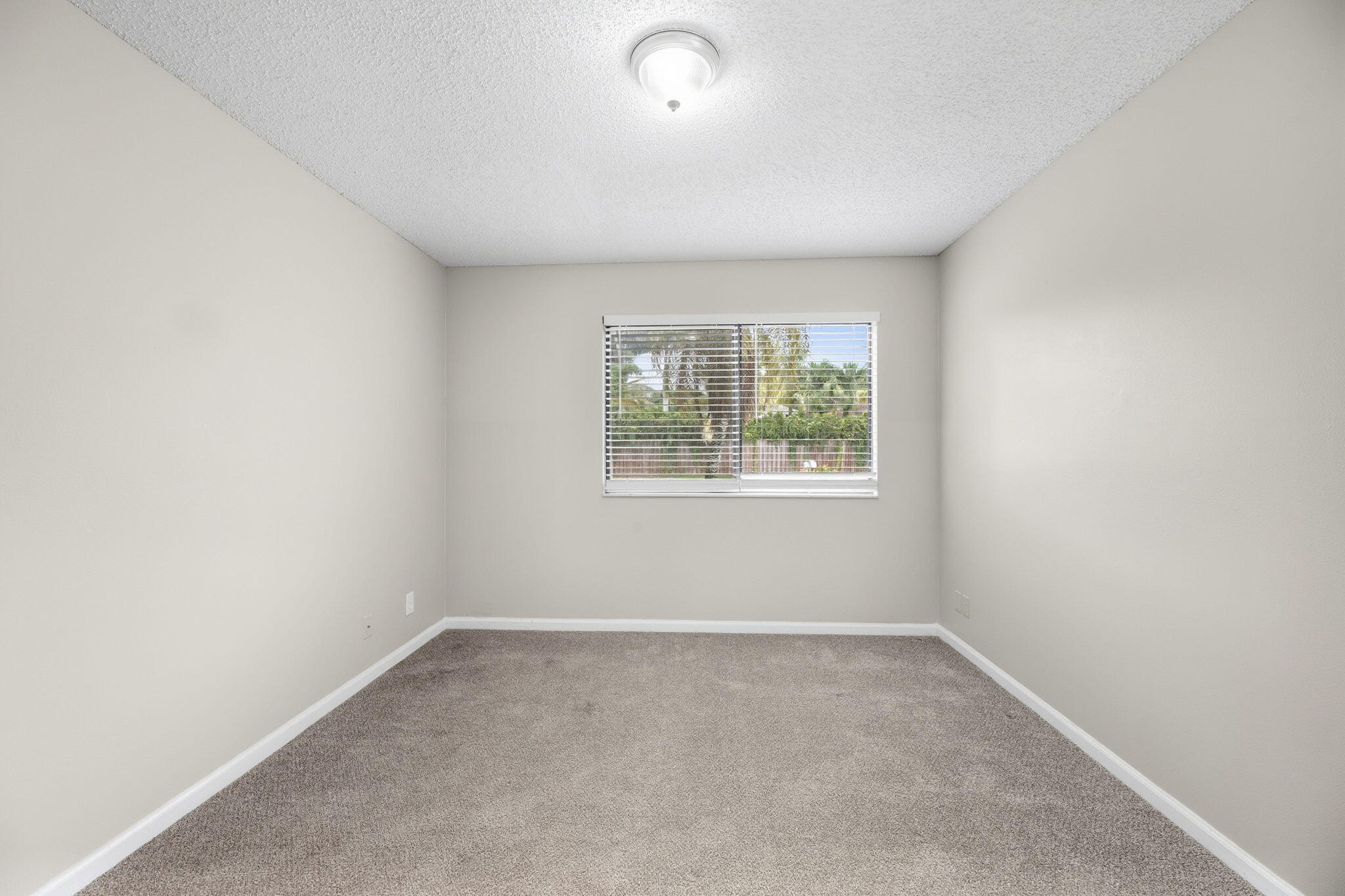 6294 LESLIE, Jupiter FL 33458