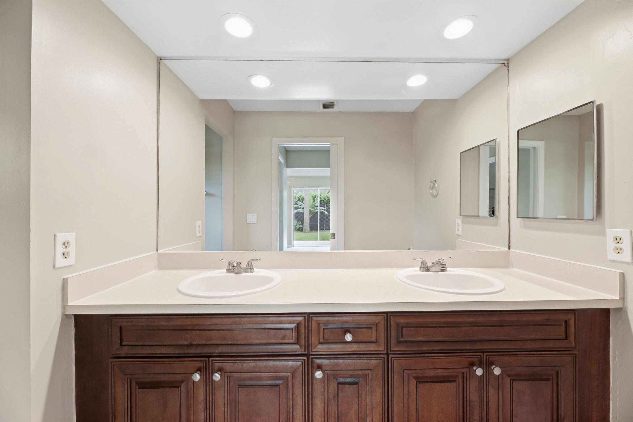 6294 LESLIE, Jupiter FL 33458