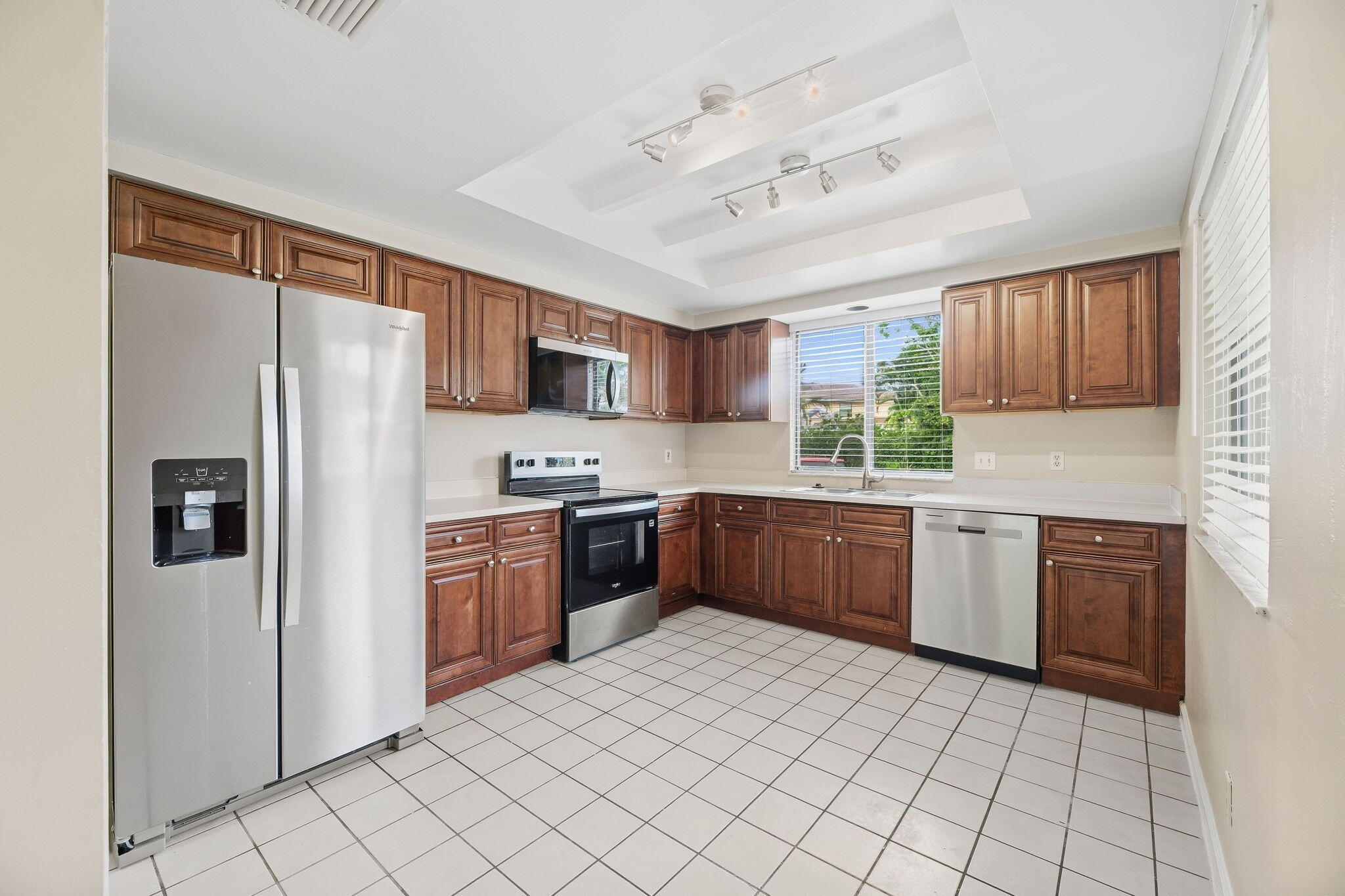 6294 LESLIE, Jupiter FL 33458