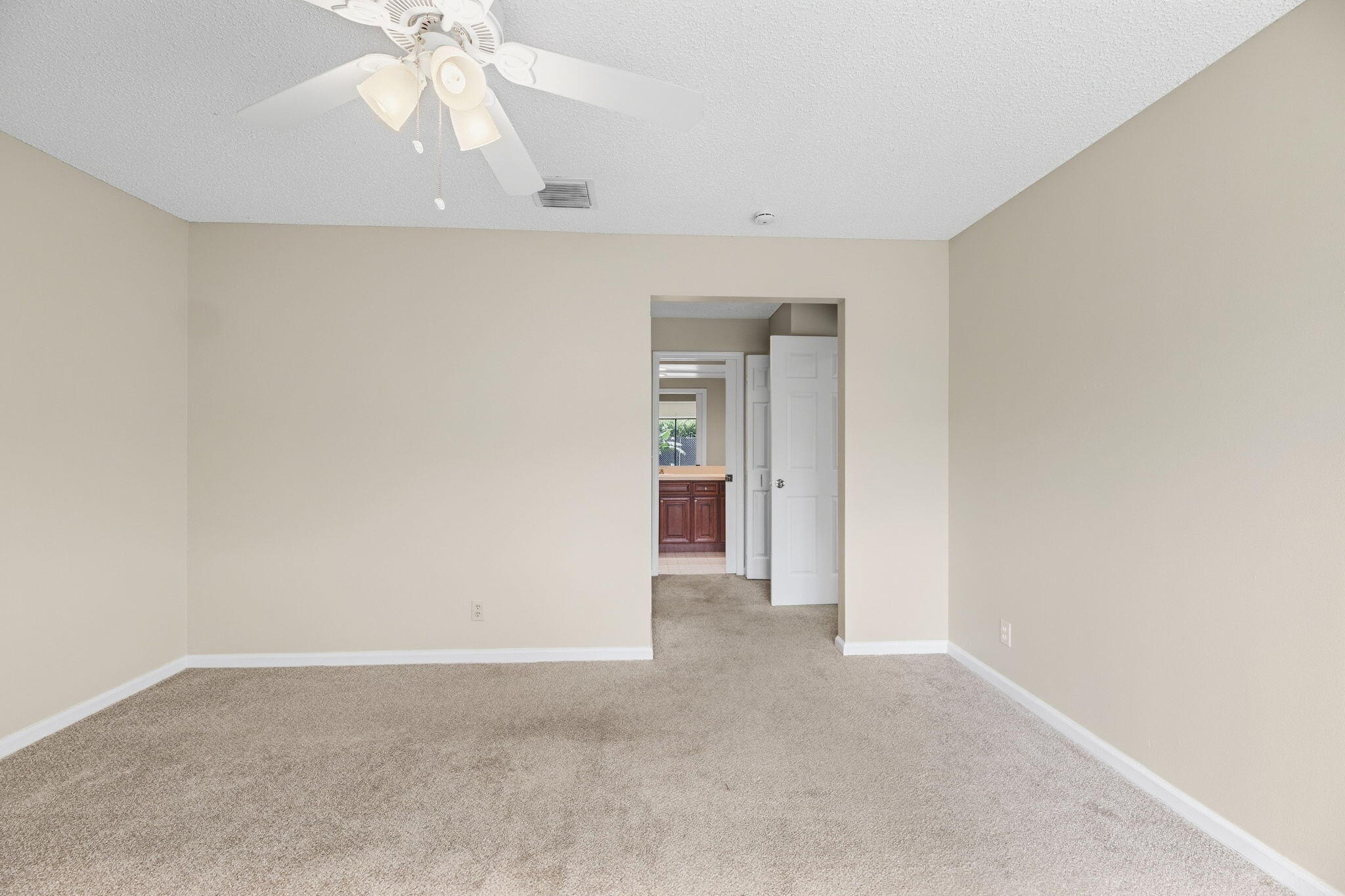6294 LESLIE, Jupiter FL 33458