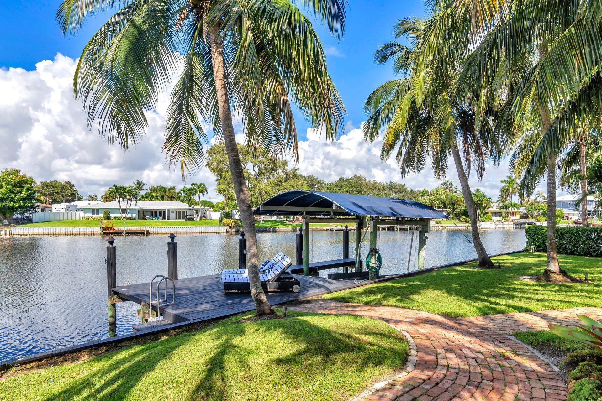 7813 Pine Tree, West Palm Beach FL 33406