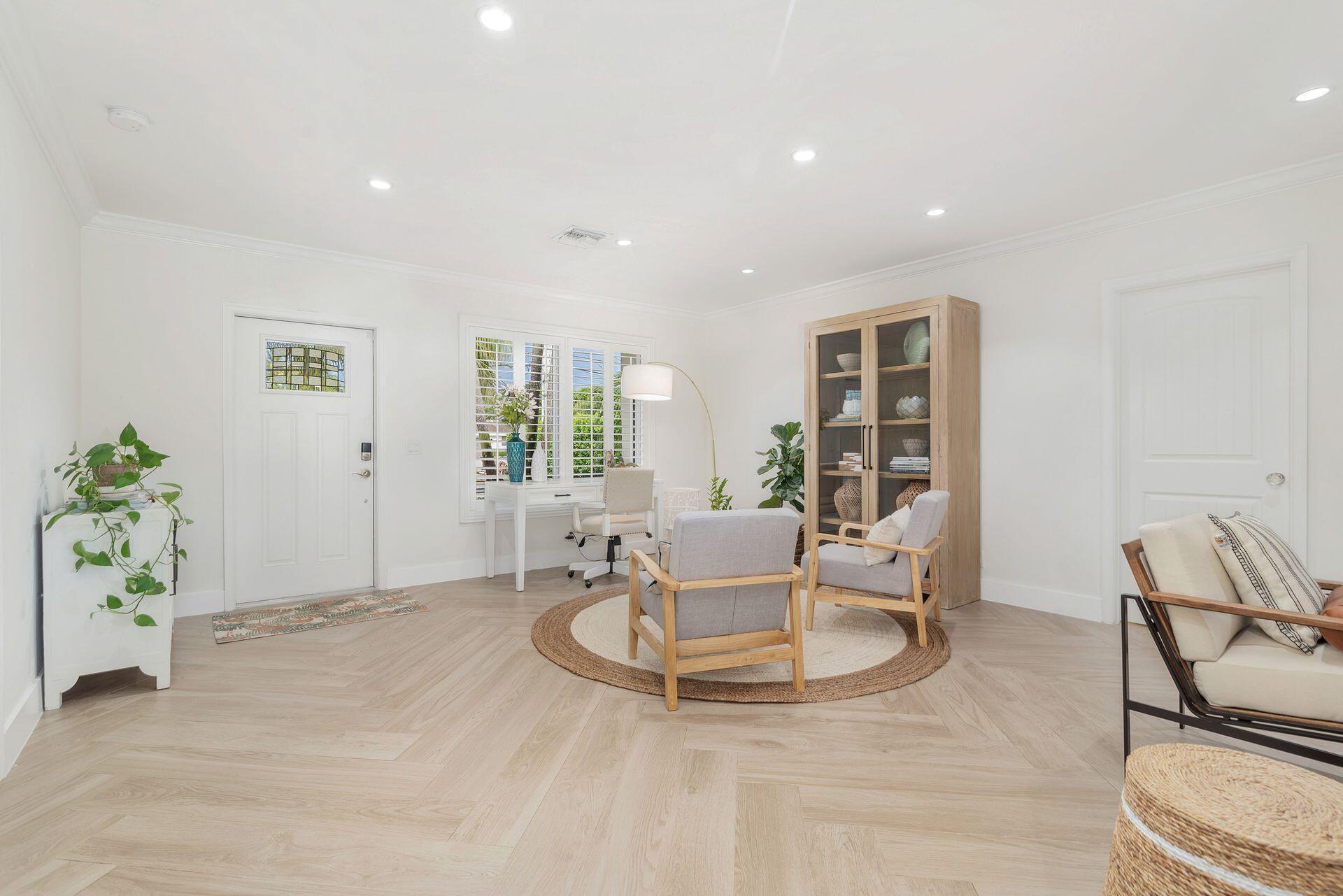 7813 Pine Tree, West Palm Beach FL 33406