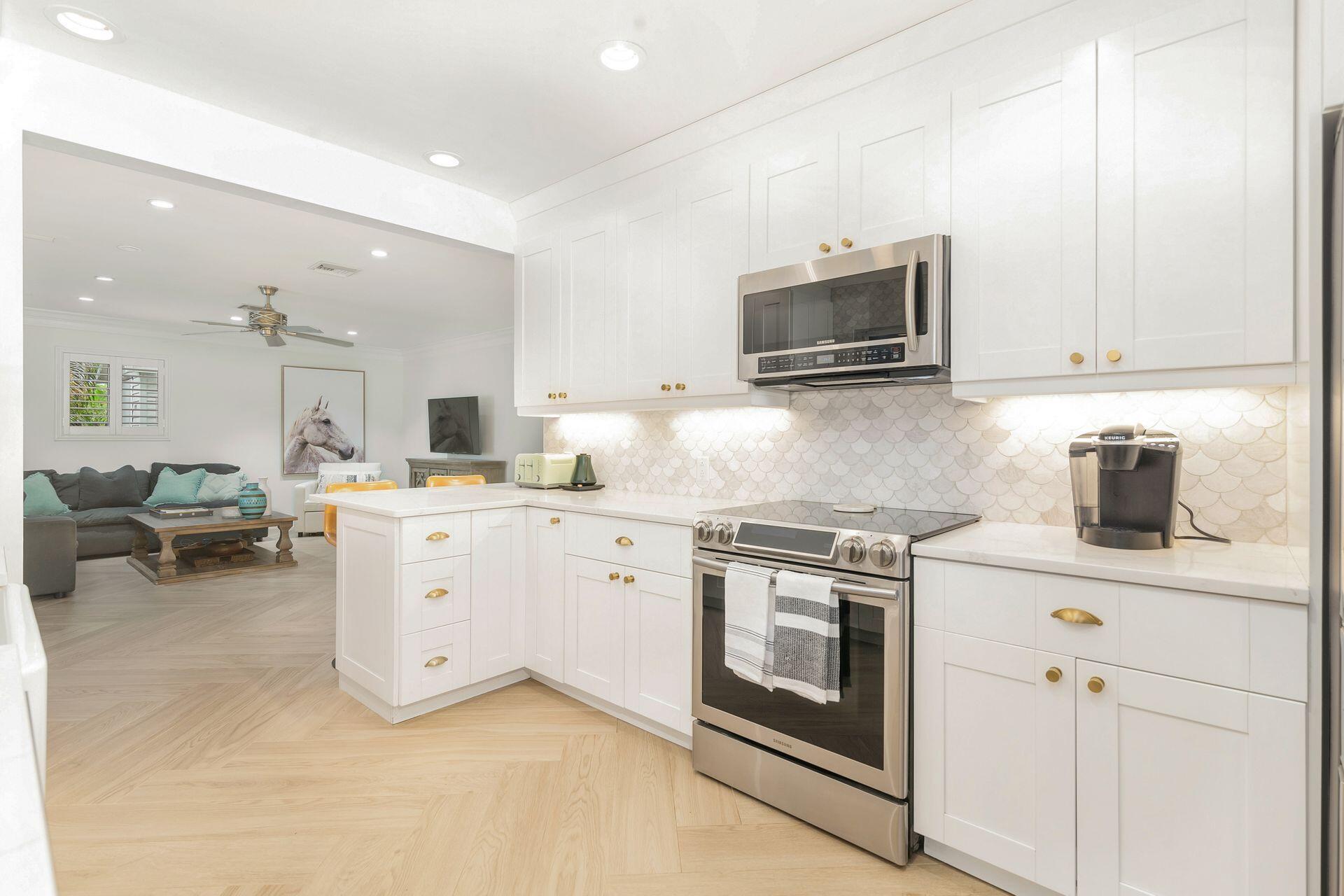 7813 Pine Tree, West Palm Beach FL 33406