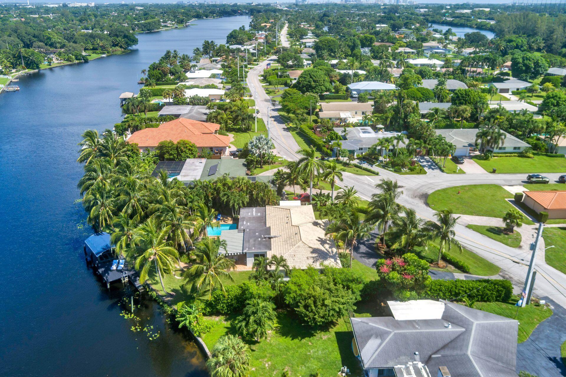 7813 Pine Tree, West Palm Beach FL 33406