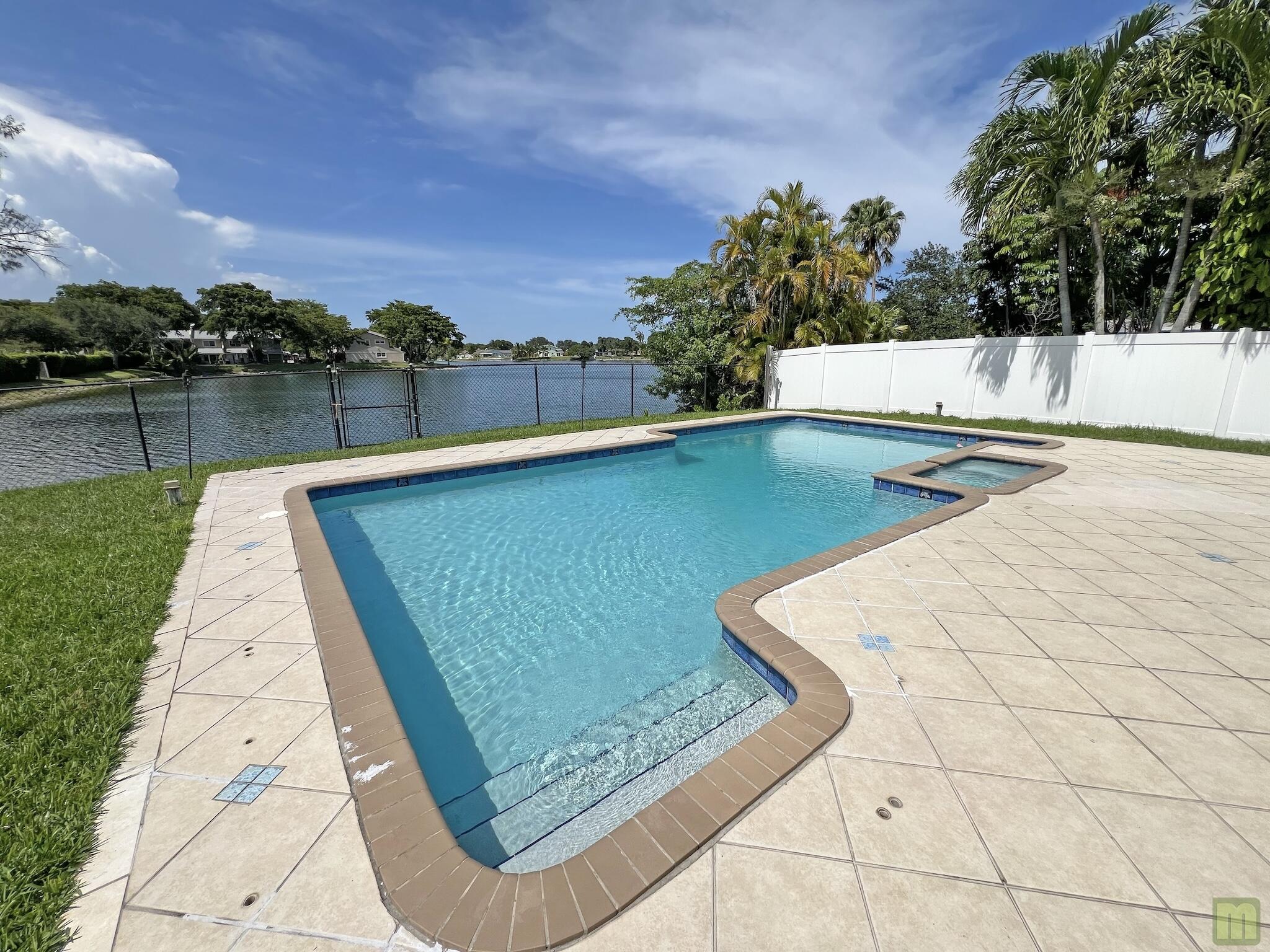 4975 NW 6TH, Coconut Creek FL 33063