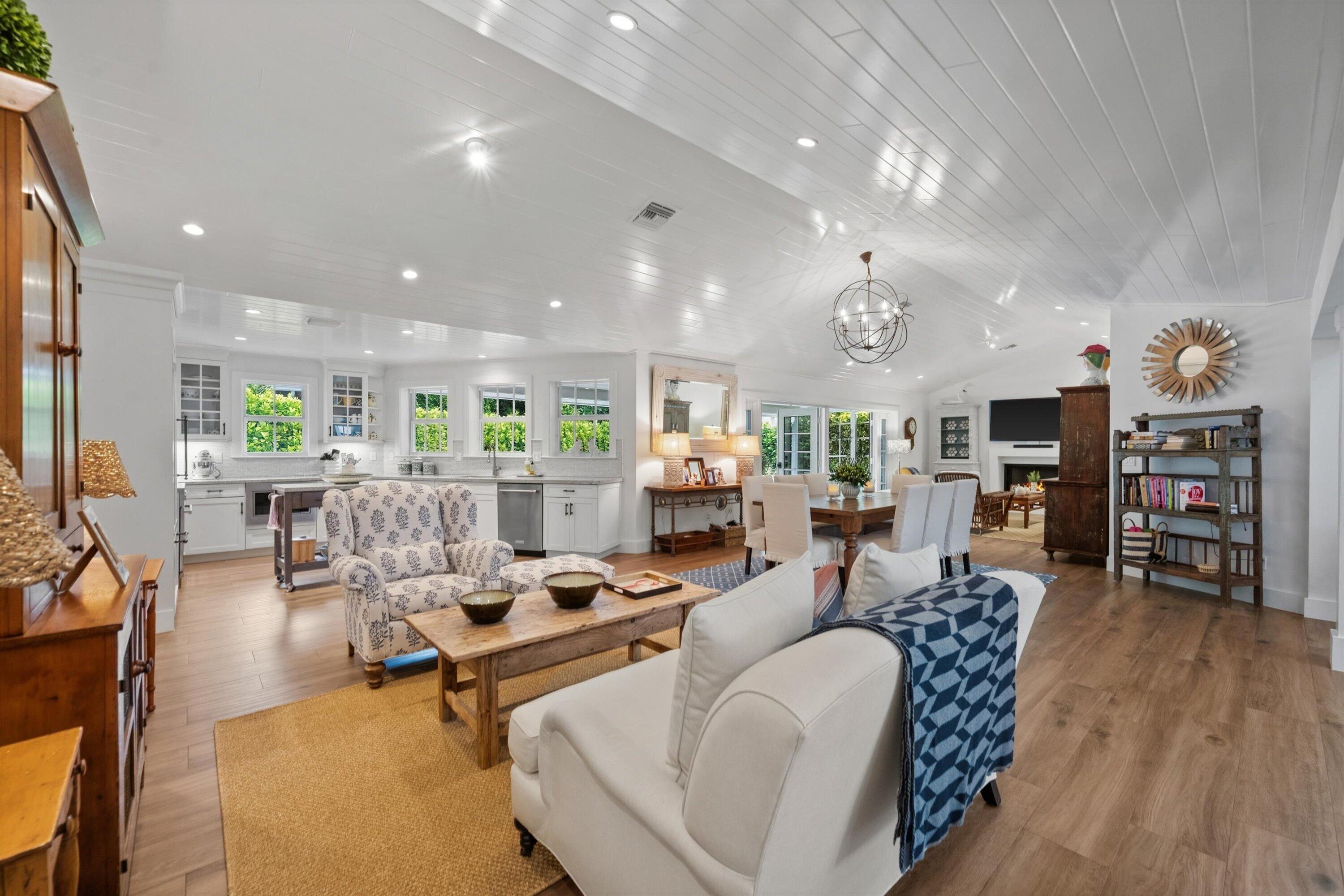 60 Colony, Jupiter Inlet Colony FL 33469